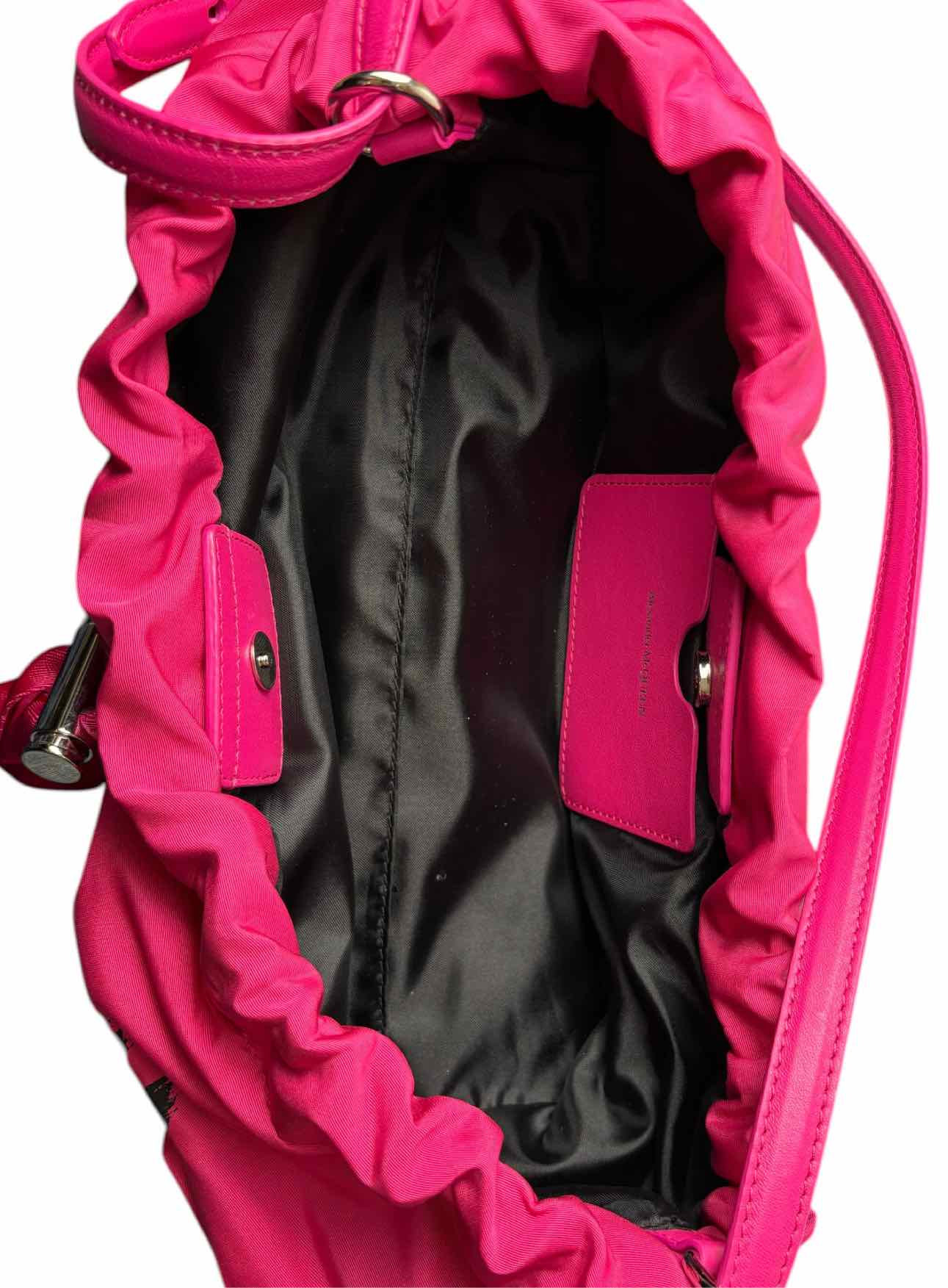 Alexander Mcqueen Bundle Soft Hobo Graffiti Logo Purse - Image 7