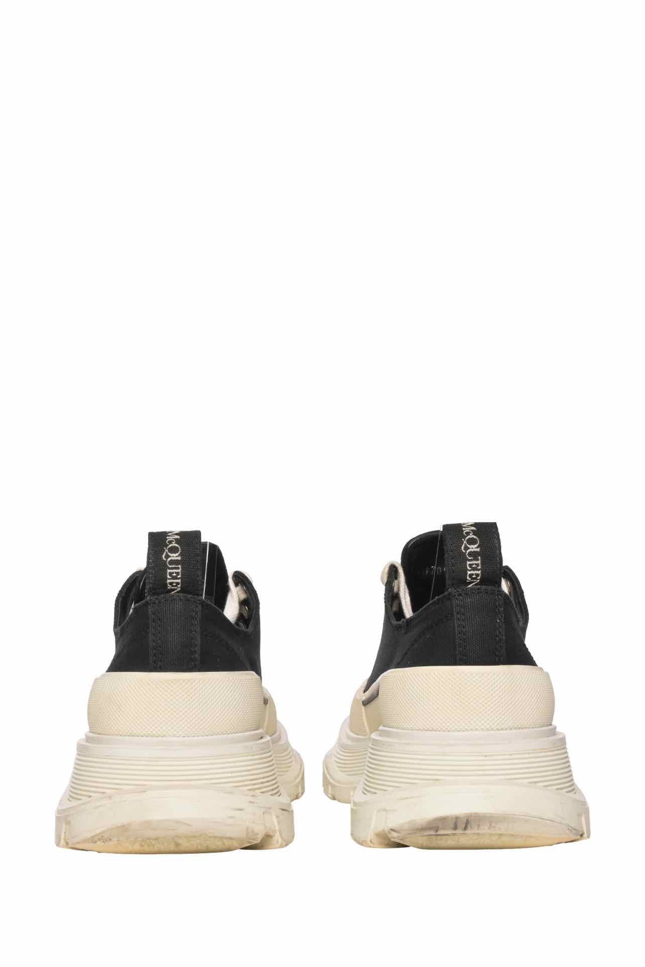 Alexander Mcqueen Size 35 Tread Slick Sneaker - Image 4