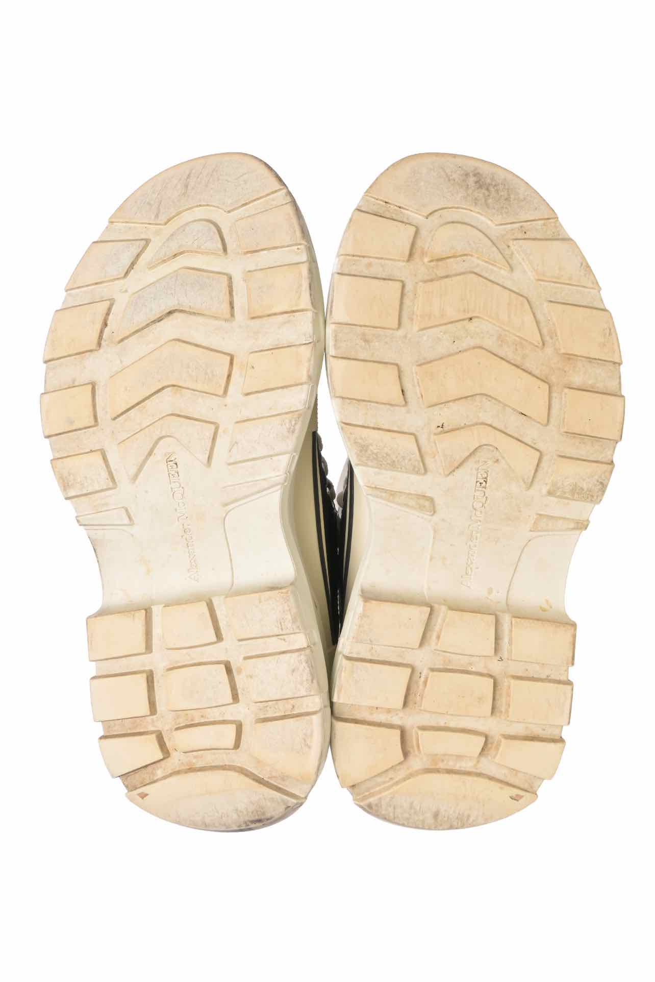 Alexander Mcqueen Size 35 Tread Slick Sneaker - Image 5