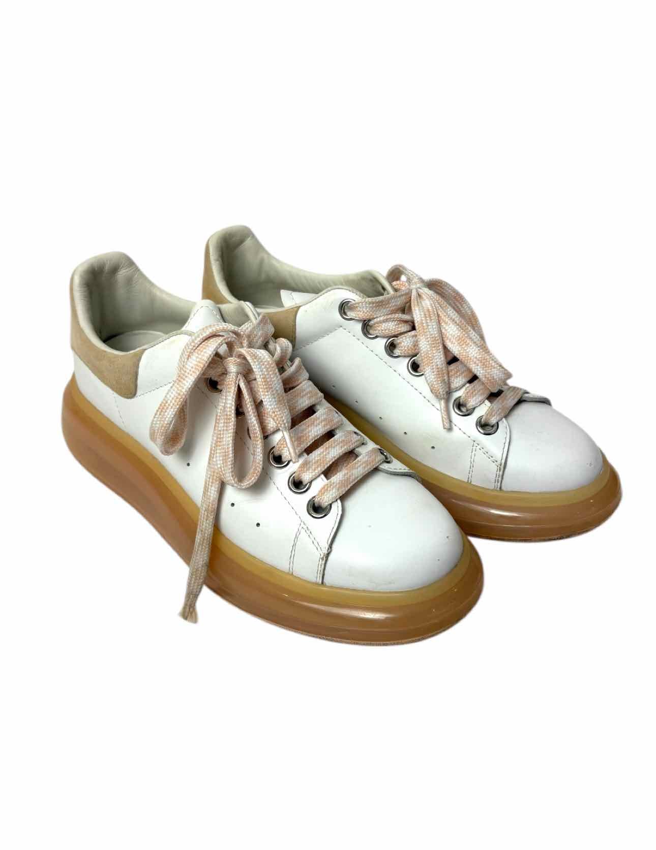 Alexander Mcqueen Size 39 Oversized Platform Leather Sneaker - Image 2