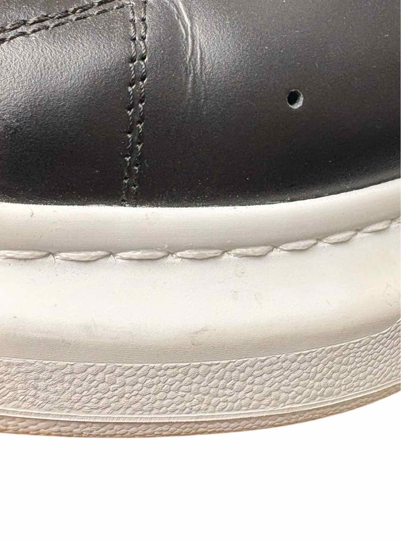 Alexander Mcqueen Size 43 Men's Oversized Leather Sneakers - Image 17
