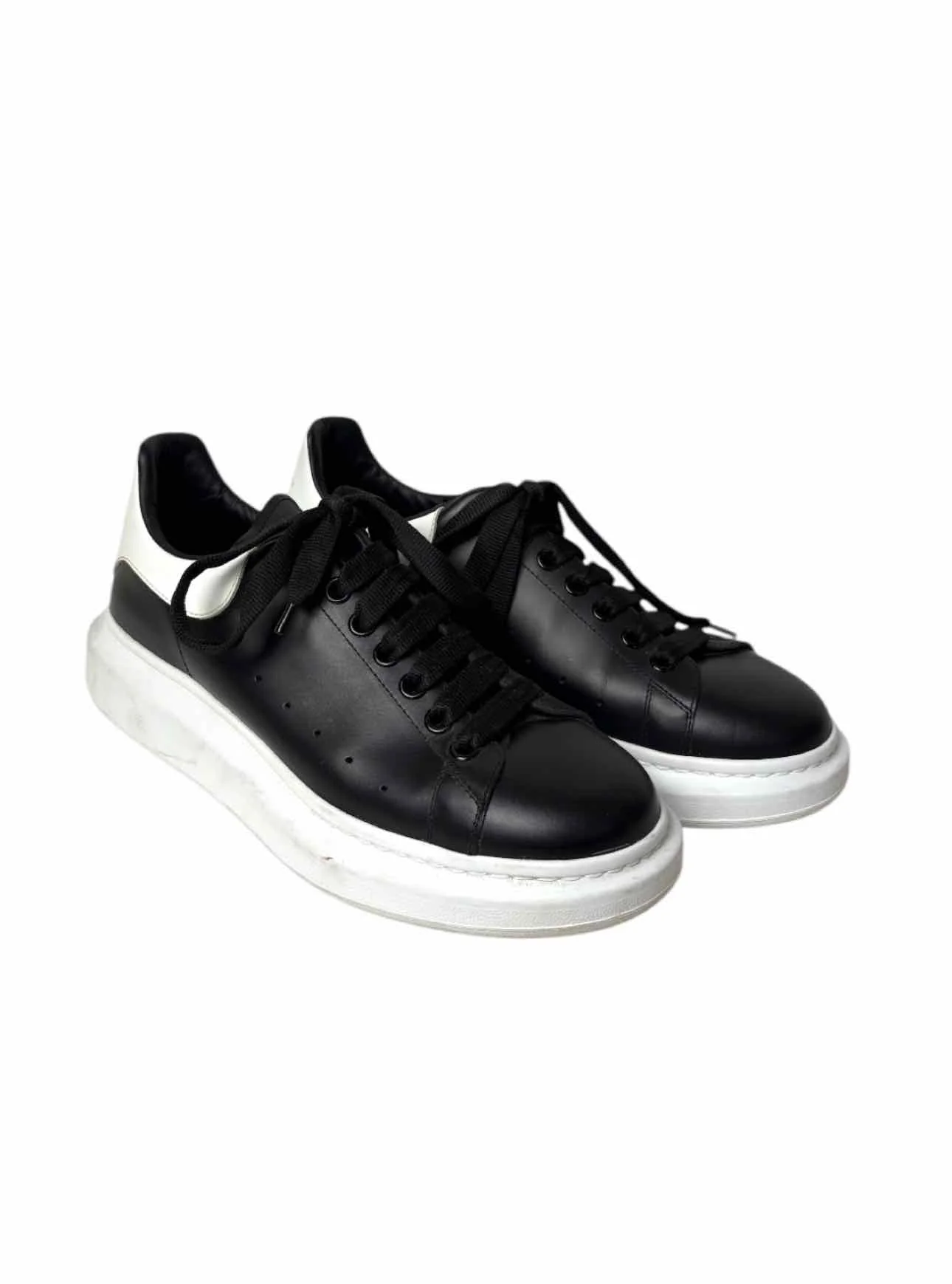 Alexander Mcqueen Size 43 Men's Oversized Leather Sneakers - Image 2