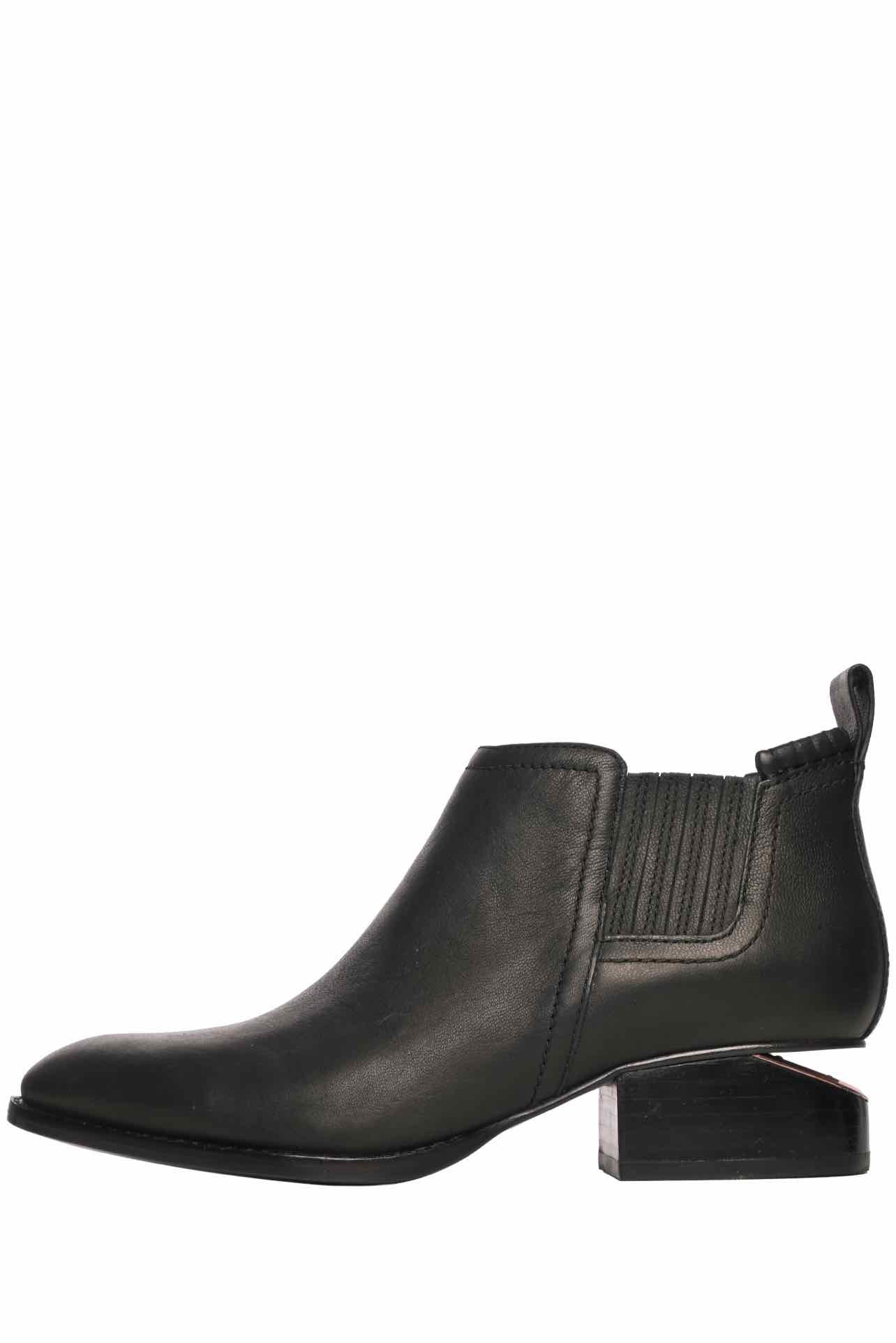 Alexander Wang Size 35 Kori Leather Ankle Boots - Image 3