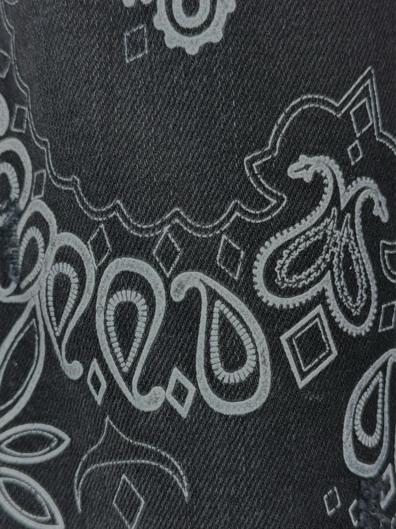 Amiri Size 33 Men's Distressed Flocked Paisley Bandana Denim Jeans - Image 3