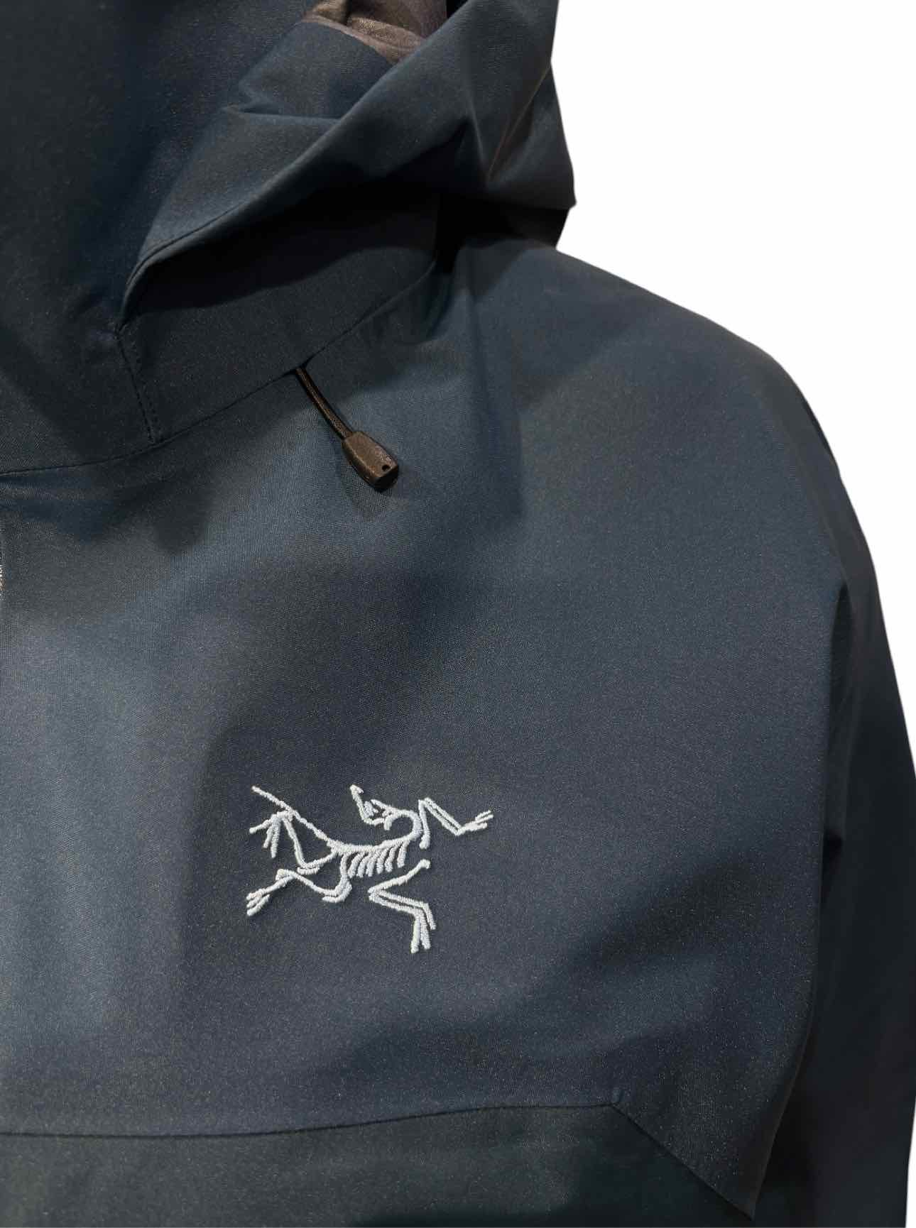 Arc'teryx Size M Beta AR Hooded Jacket - Image 3