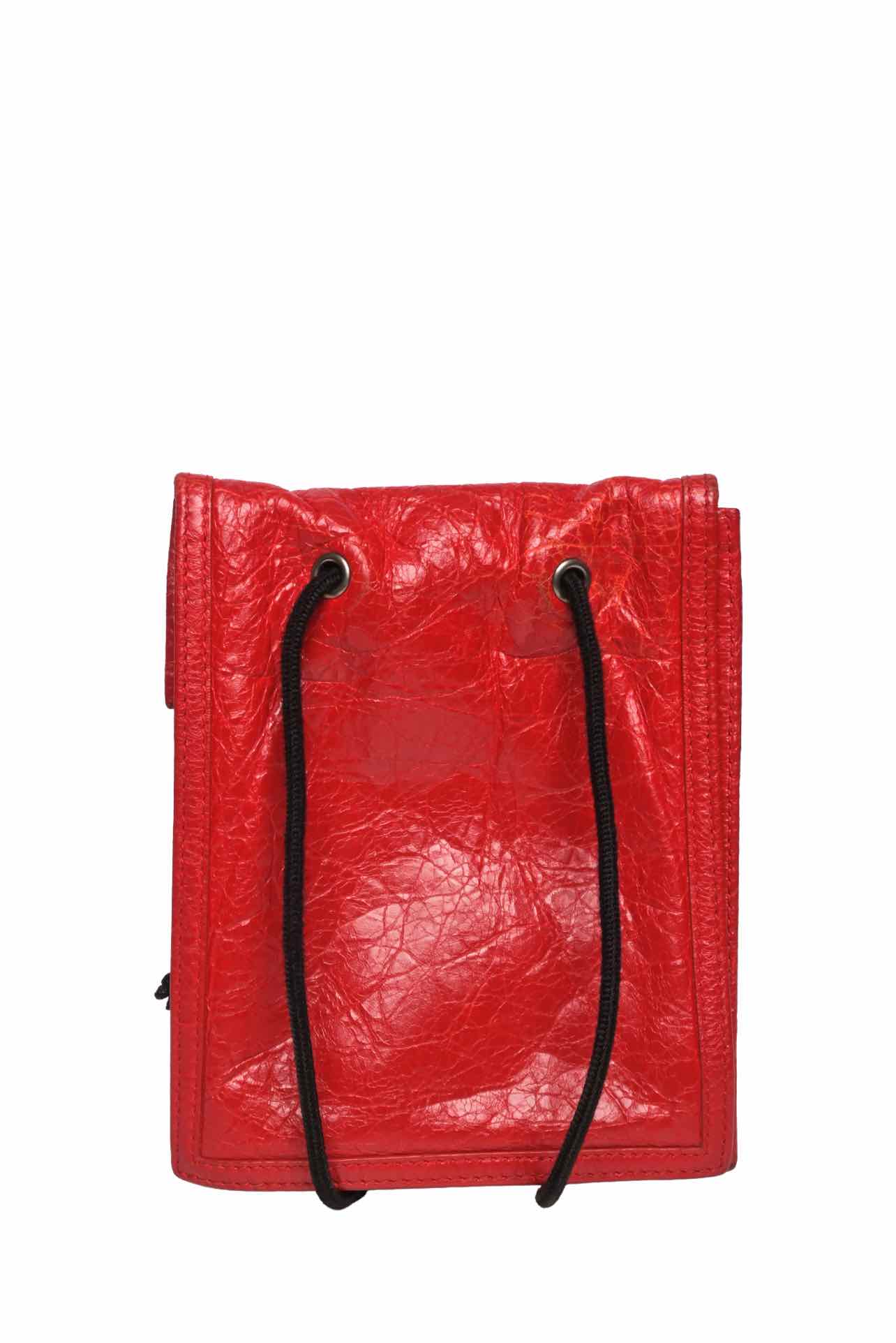 Balenciaga F/W 2020 Crinkled Leather Explorer Pouch Crossbody - Image 3