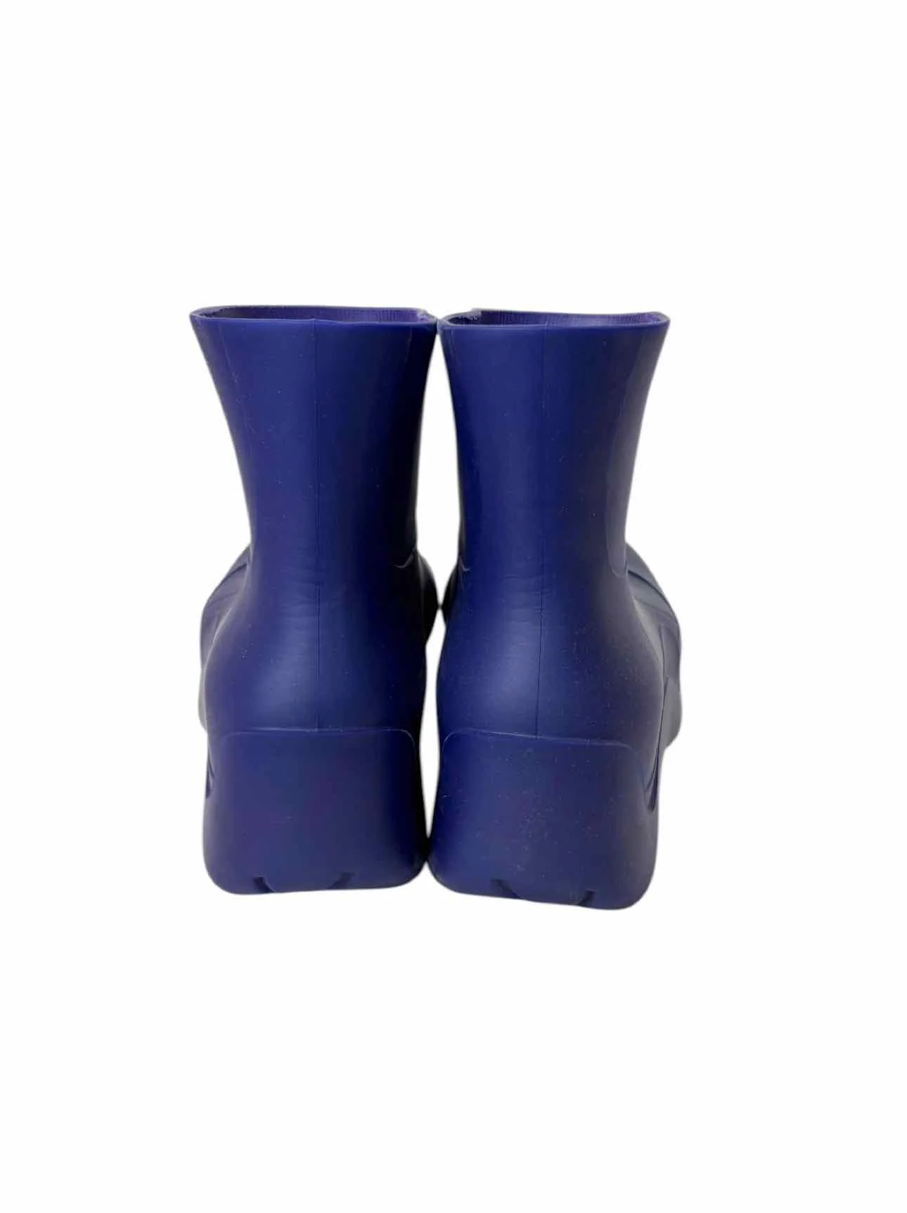 Bottega Veneta Size 38 Puddle Rubber Ankle Boots - Image 4