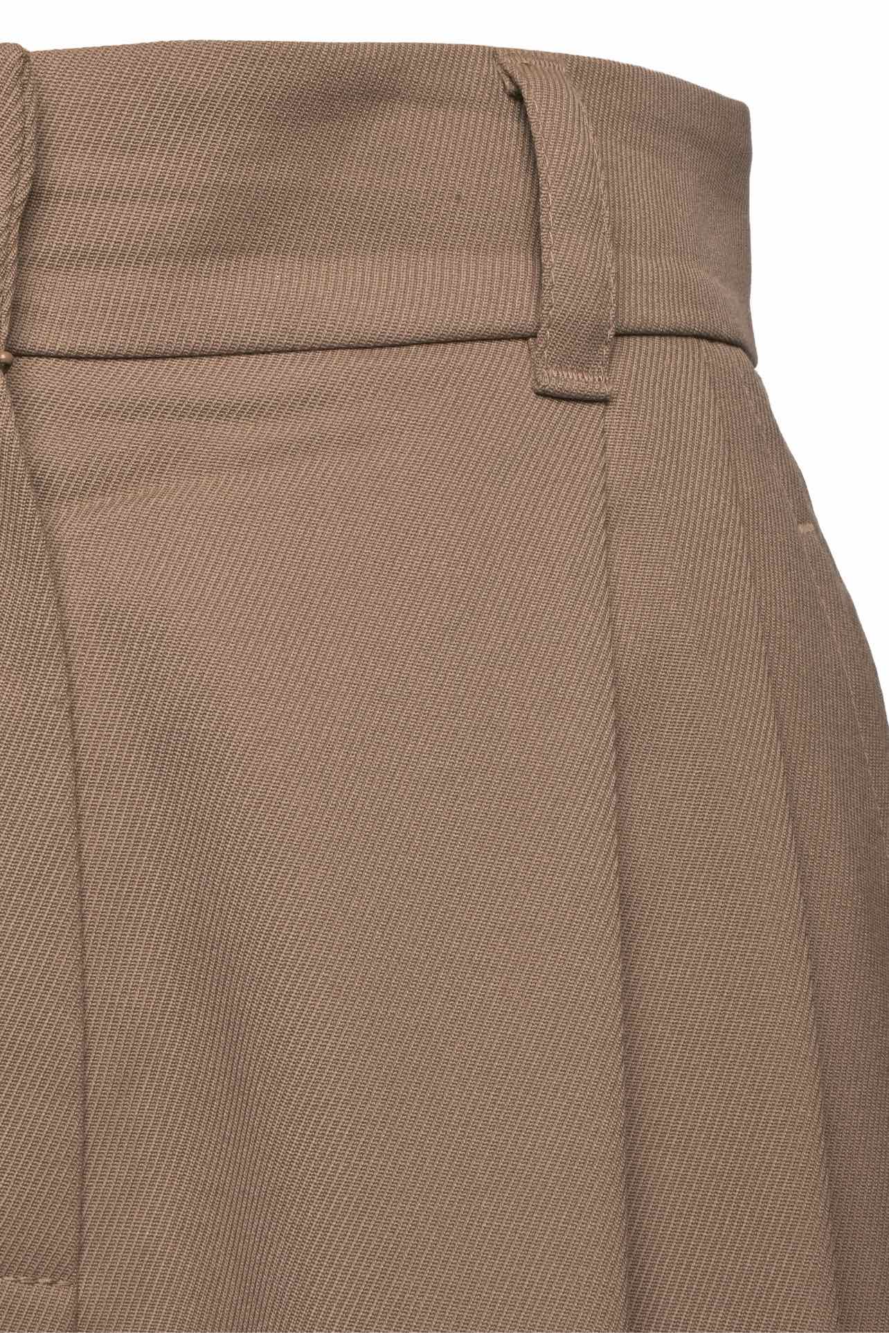 Brunello Cucinelli Size 2 Bermuda Shorts - Image 3
