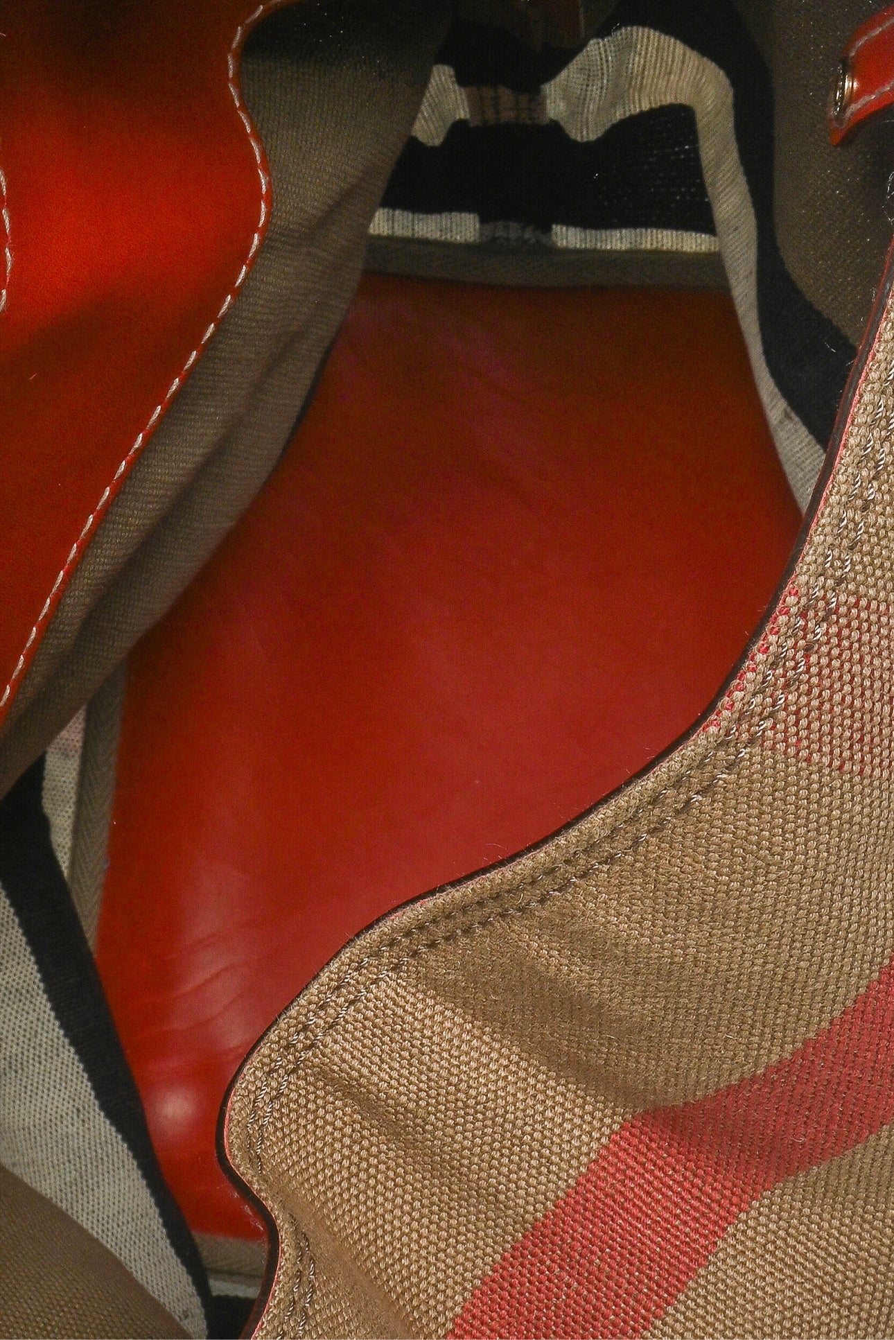 Burberry Check Canvas Ashby Bucket Bag - Image 6