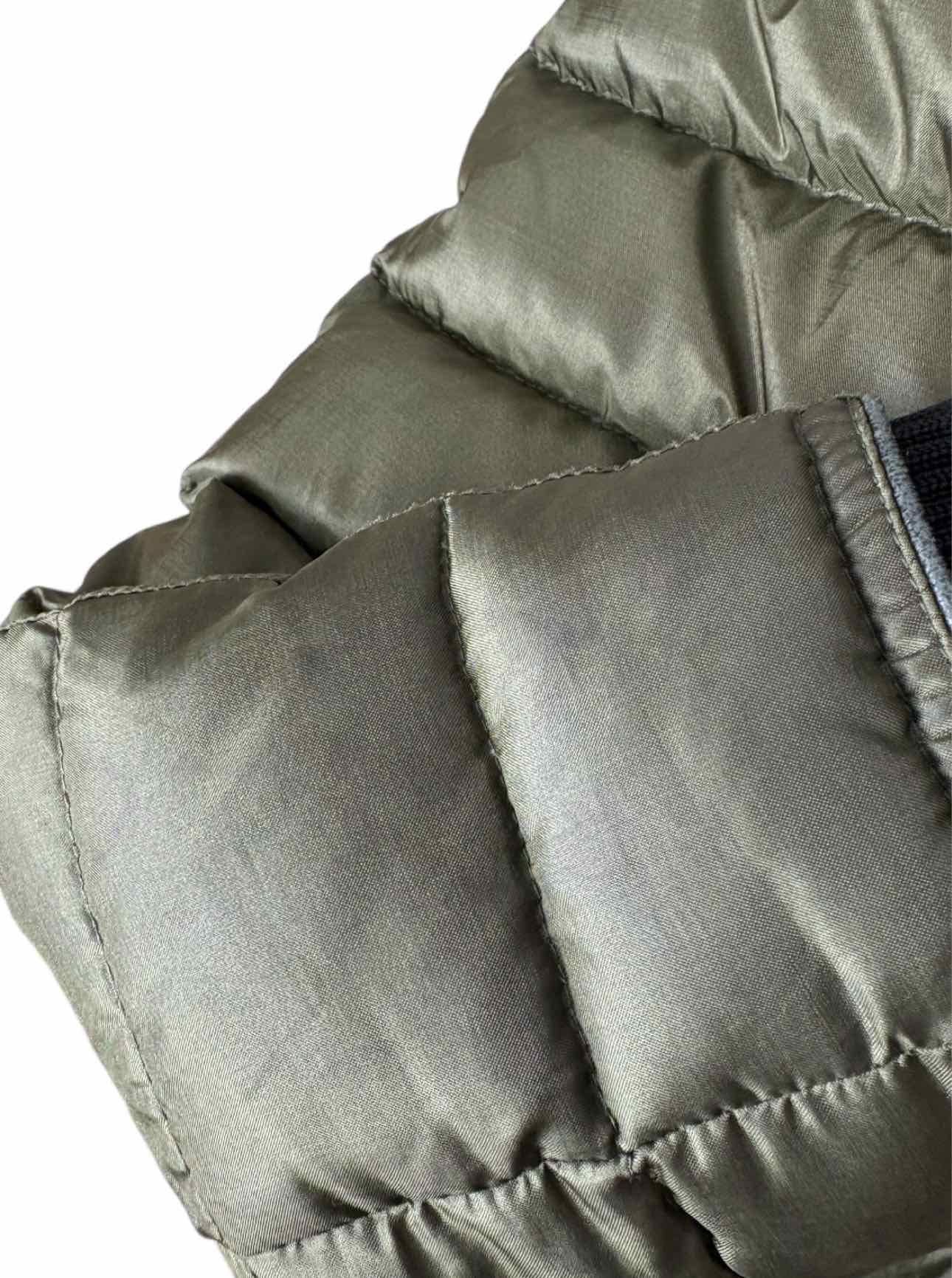 Burberry London Size 8 Quilted Poly Down Filled Coat - Image 6