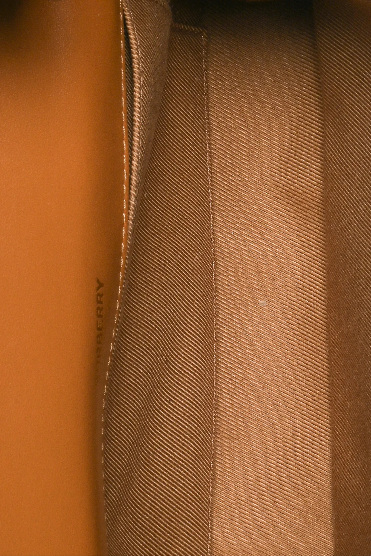 Burberry Small Lola Shoulder Bag - Image 7