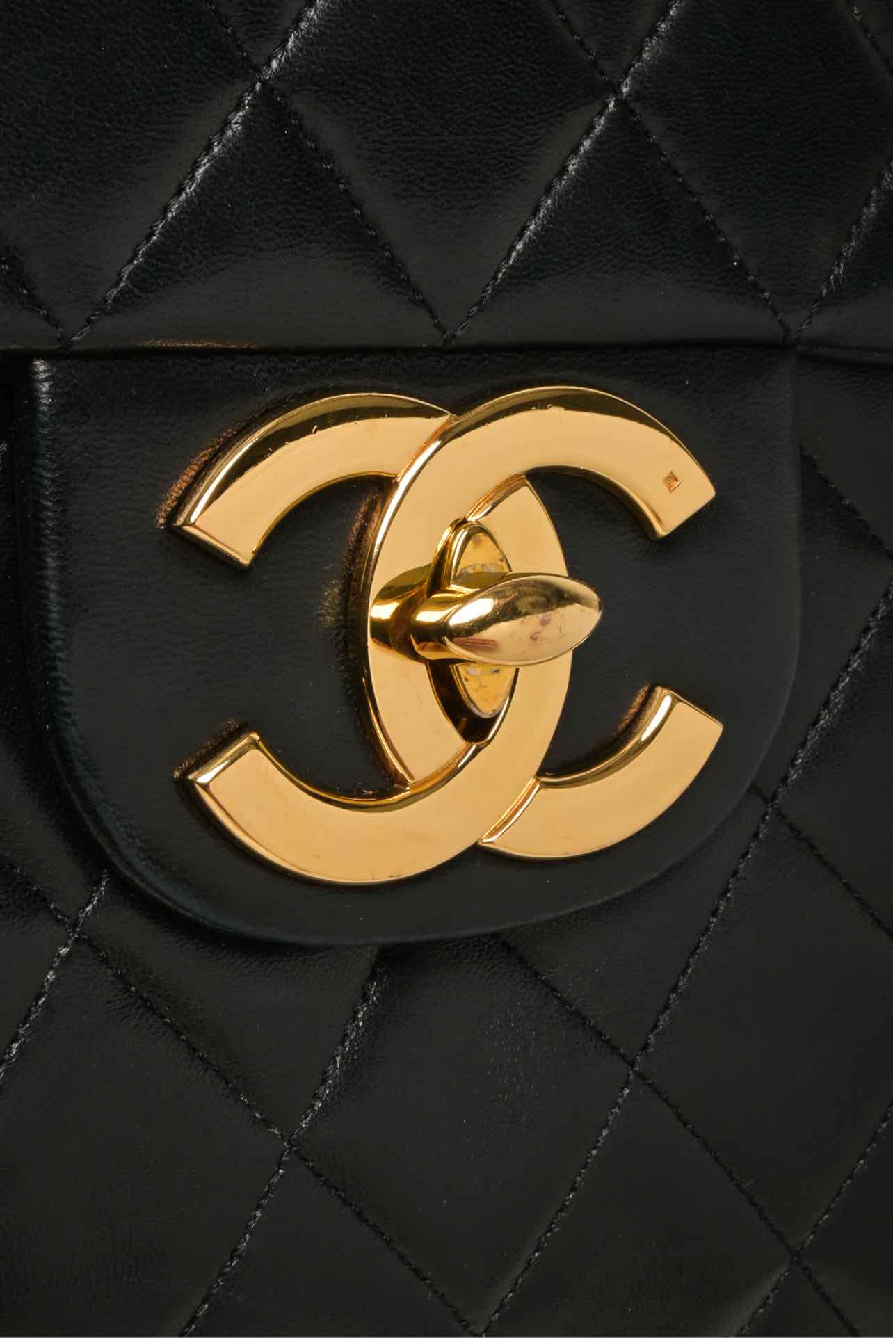 Chanel 1986-88 Jumbo Single Flap Shoulder Bag - Image 3
