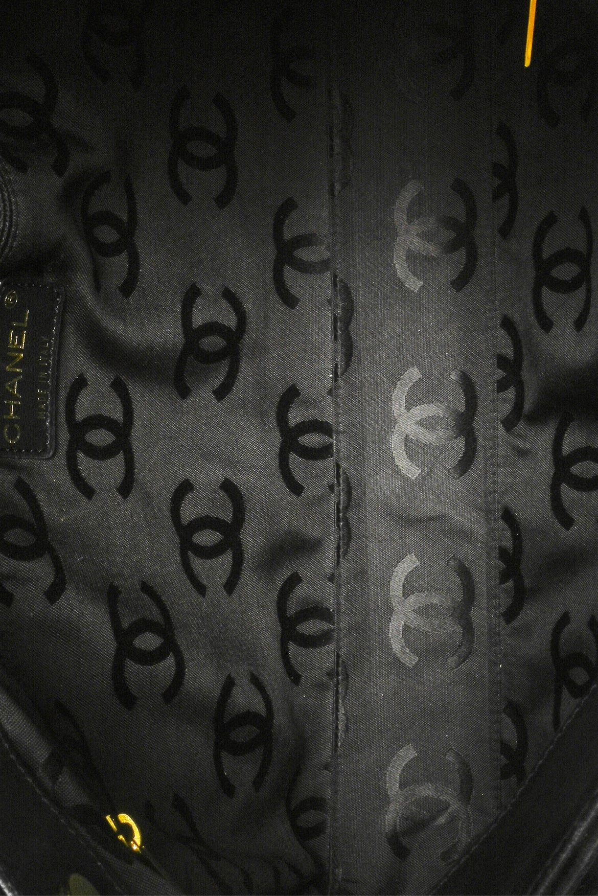 Chanel 2001 Velvet Quilted Top Handle Bag - Image 6