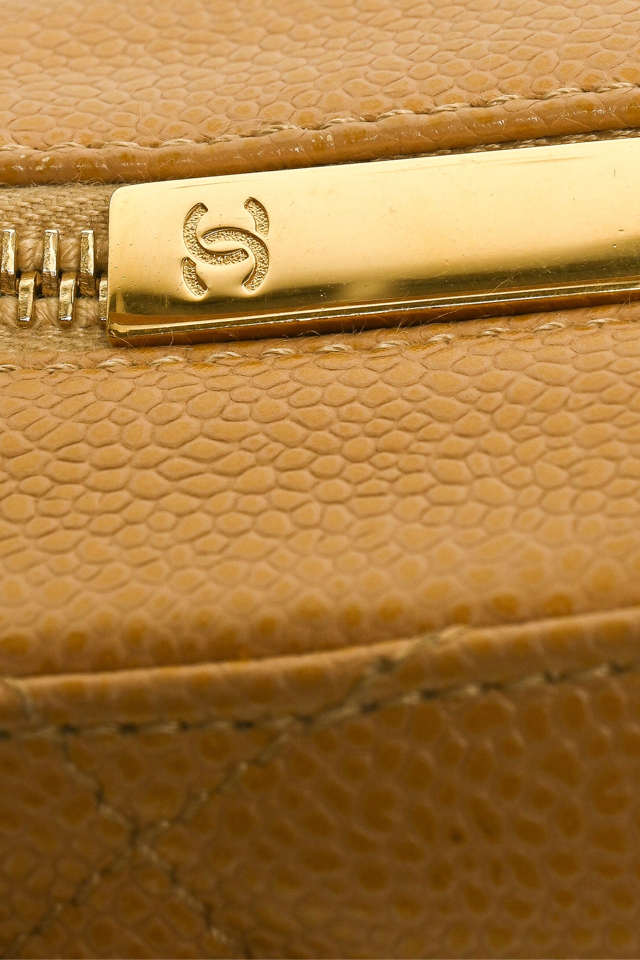 Chanel 2002-2003 Quilted Caviar Leather Timeless Shoulder Bag - Image 6