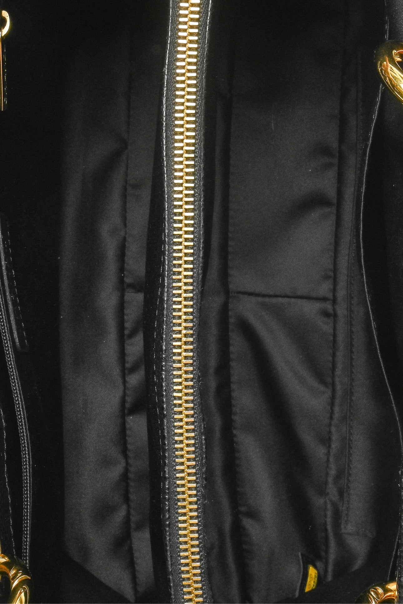 Chanel 2010-2011 Caviar Grand Shopping Tote - Image 8
