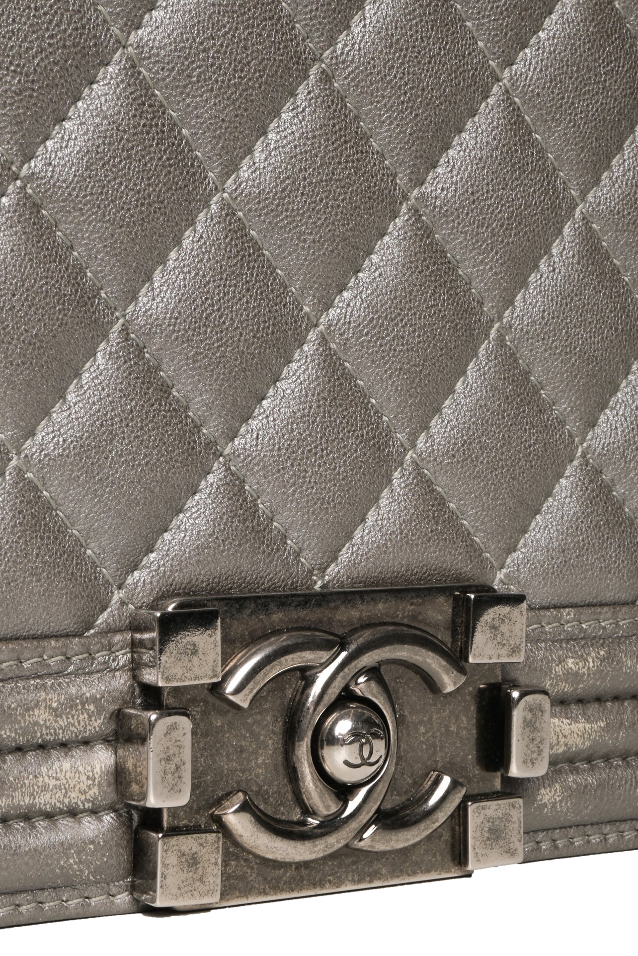Chanel 2011 Medium Quilted Leather Boy Bag - Image 3