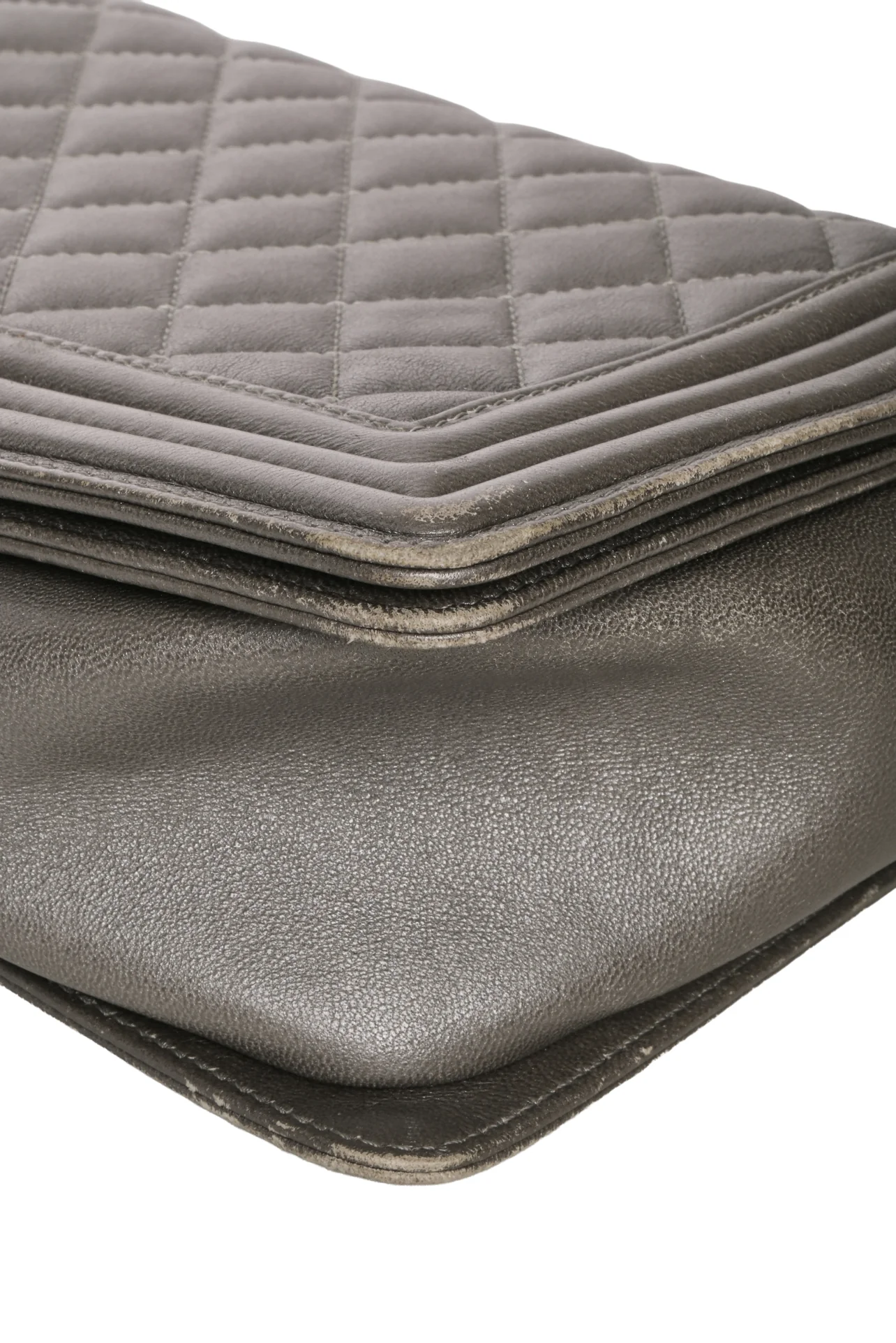 Chanel 2011 Medium Quilted Leather Boy Bag - Image 8