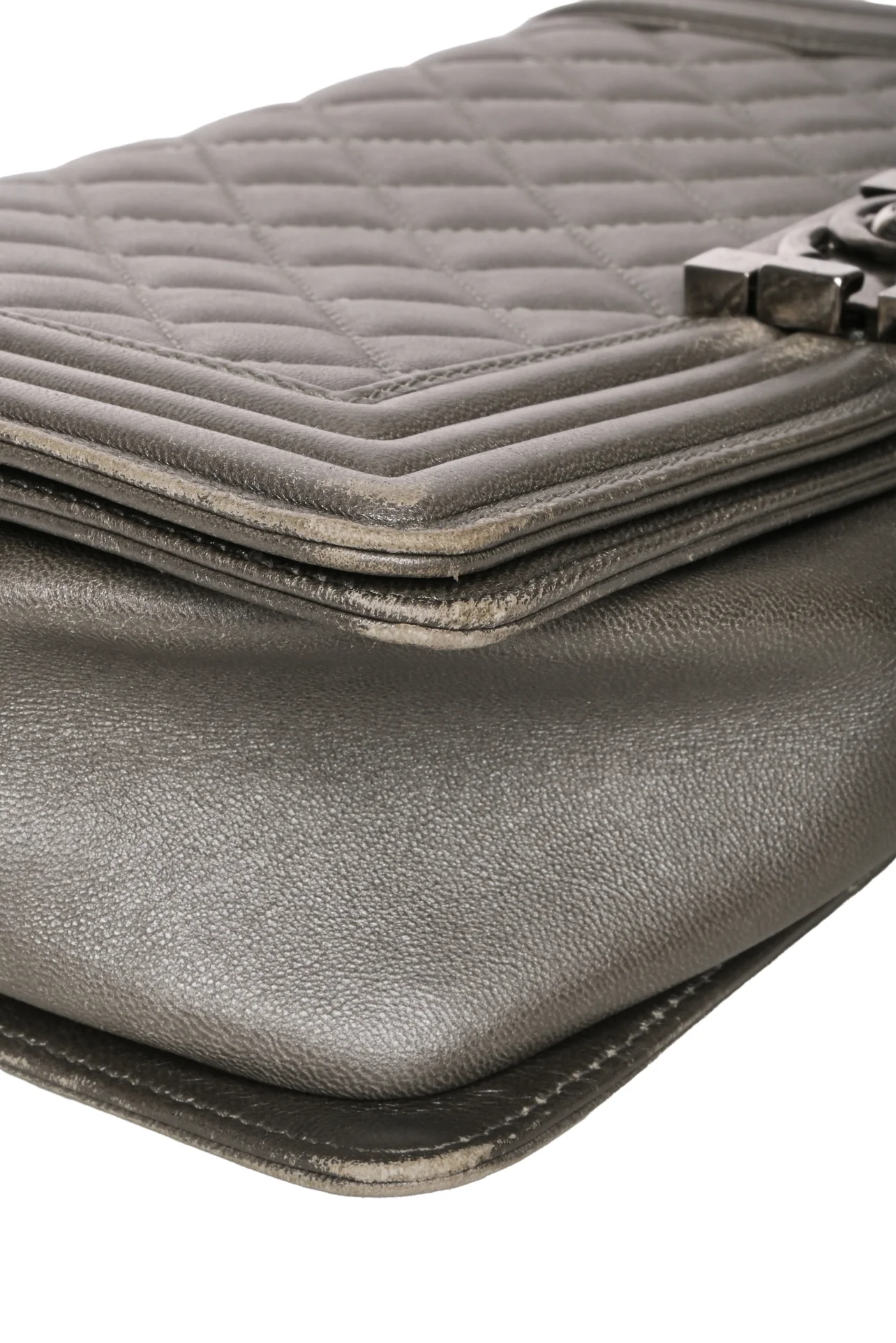Chanel 2011 Medium Quilted Leather Boy Bag - Image 9