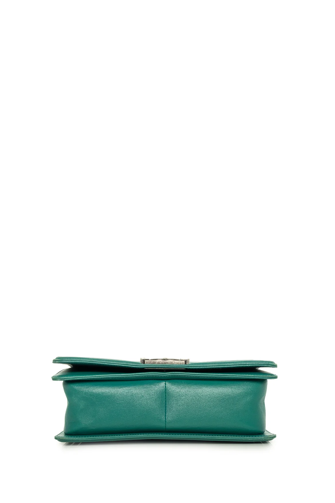 Chanel 2016-2017 Calfskin Quilted Medium Boy Bag - Image 4