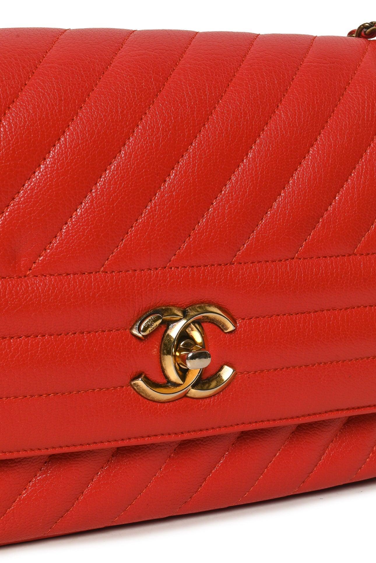 Chanel 2016-2017 Diagonal Quilted Flap Shoulder Bag - Image 6