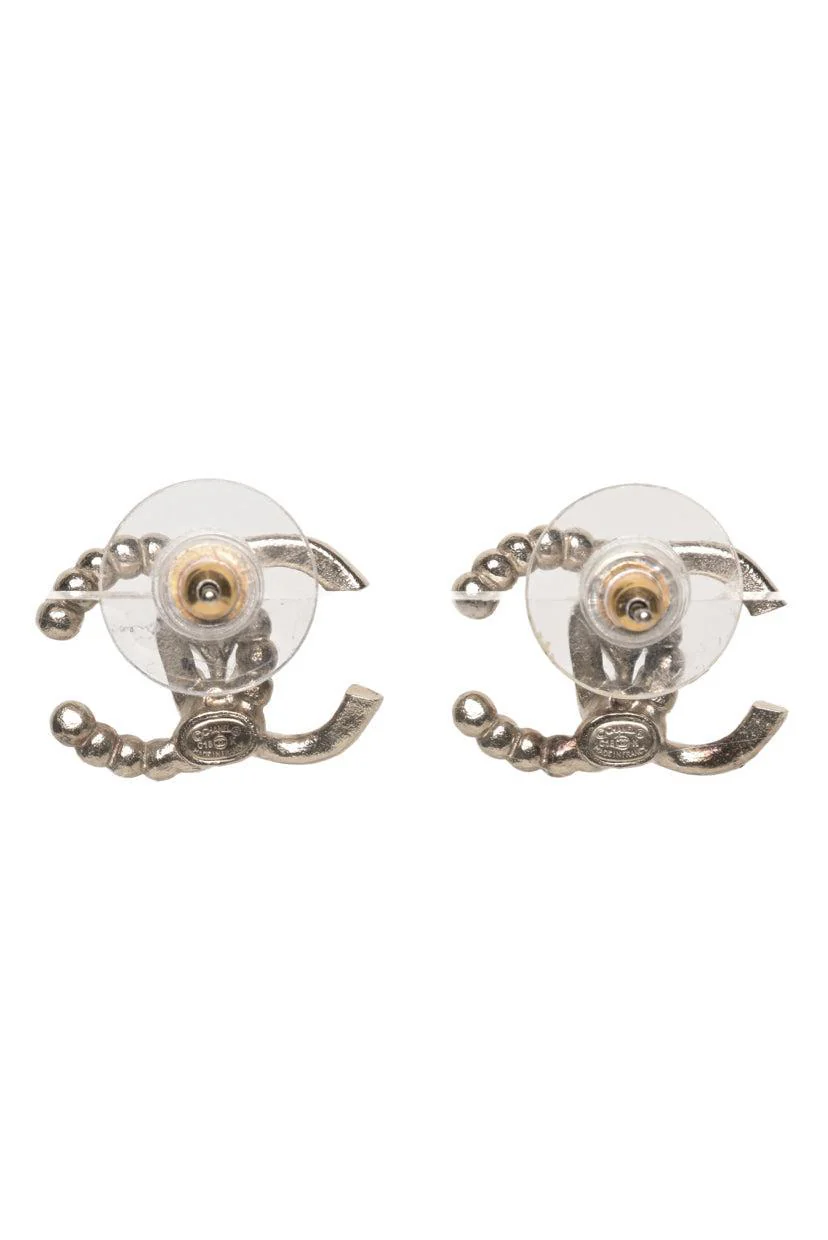 Chanel 2018 Crystal & Bead CC Logo Stud Earrings - Image 3