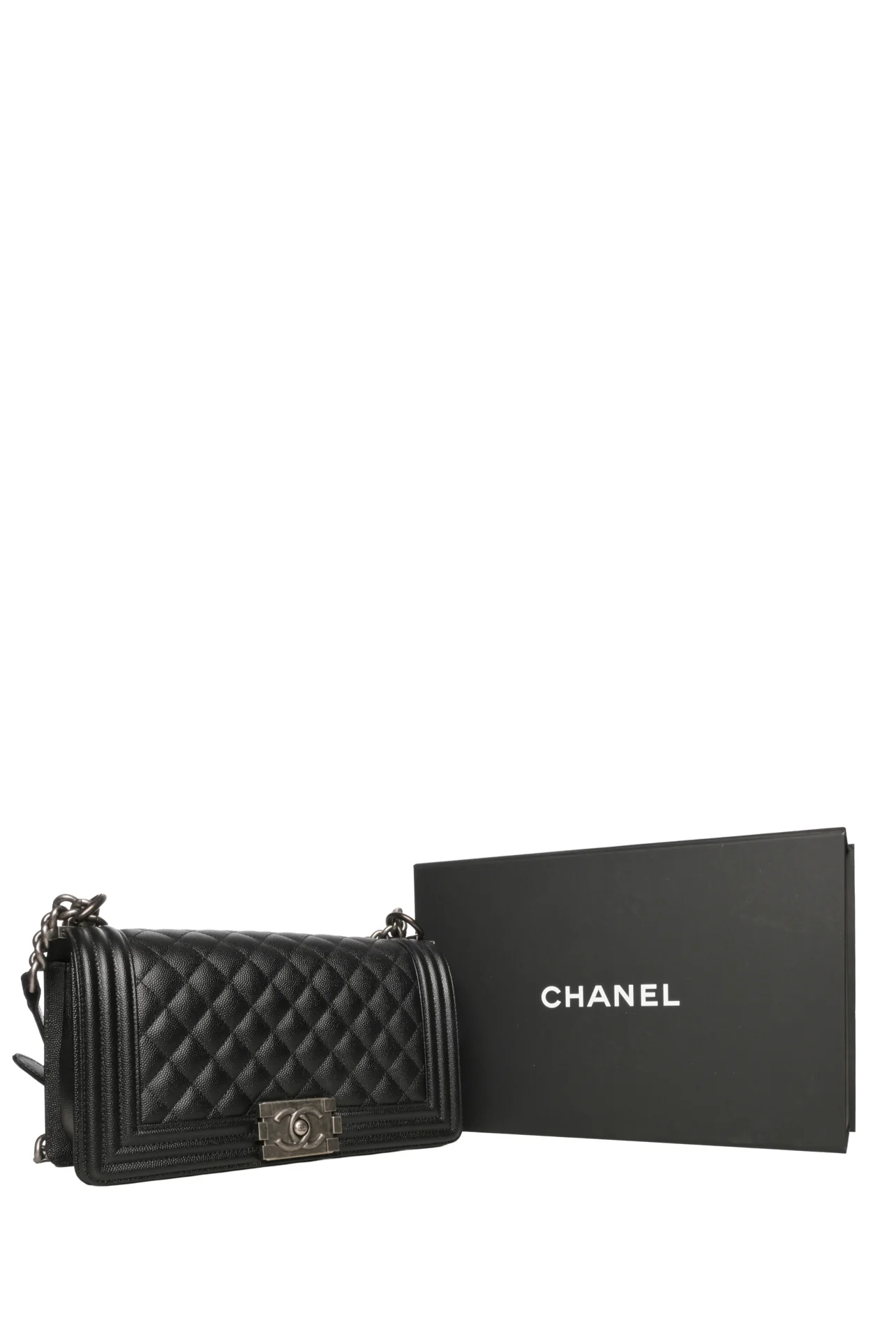 Chanel 2019 Caviar Quilted Medium Boy Bag - Image 7