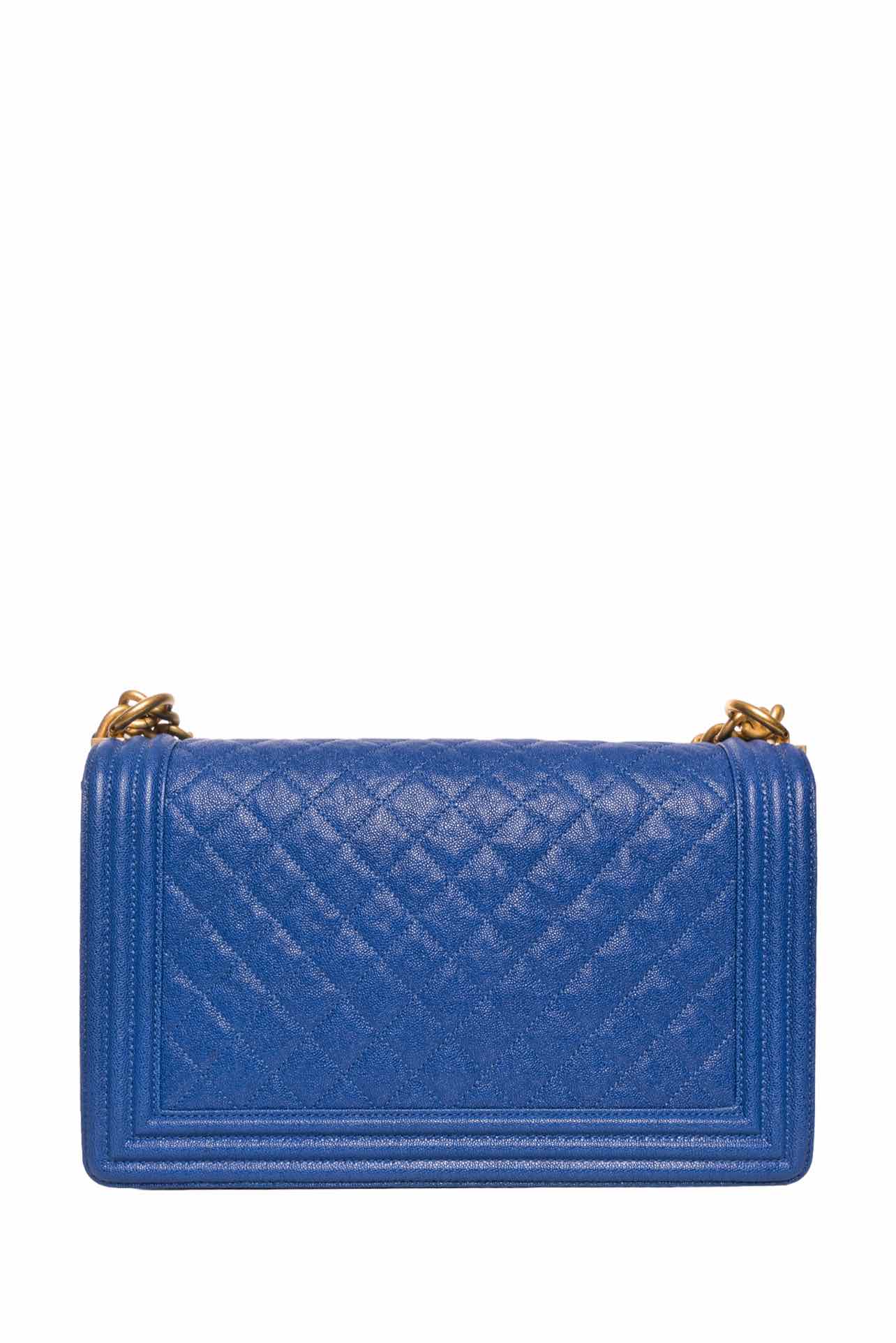 Chanel 2019 Caviar Quilted Medium Boy Shoulder Bag - Image 3