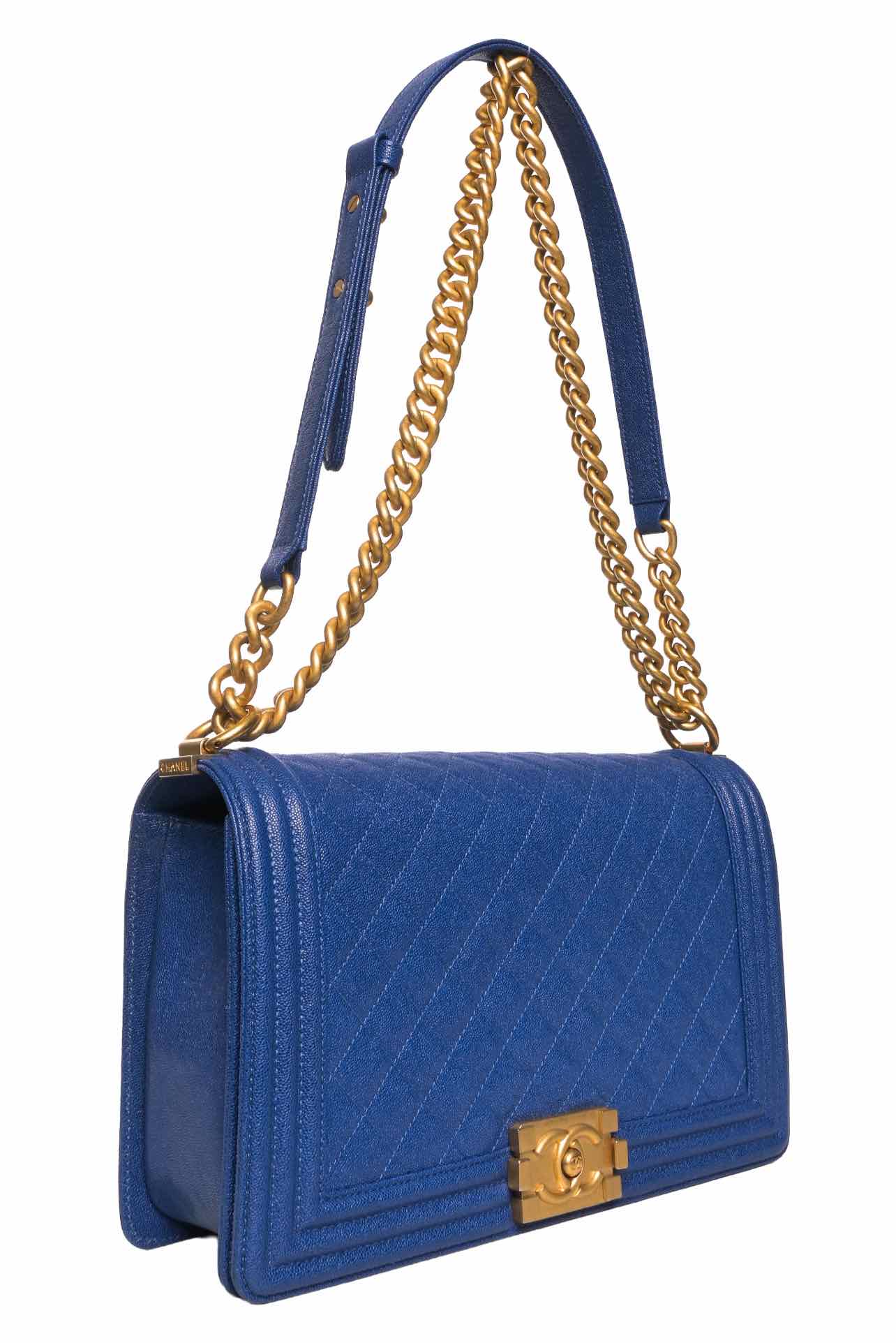 Chanel 2019 Caviar Quilted Medium Boy Shoulder Bag - Image 5