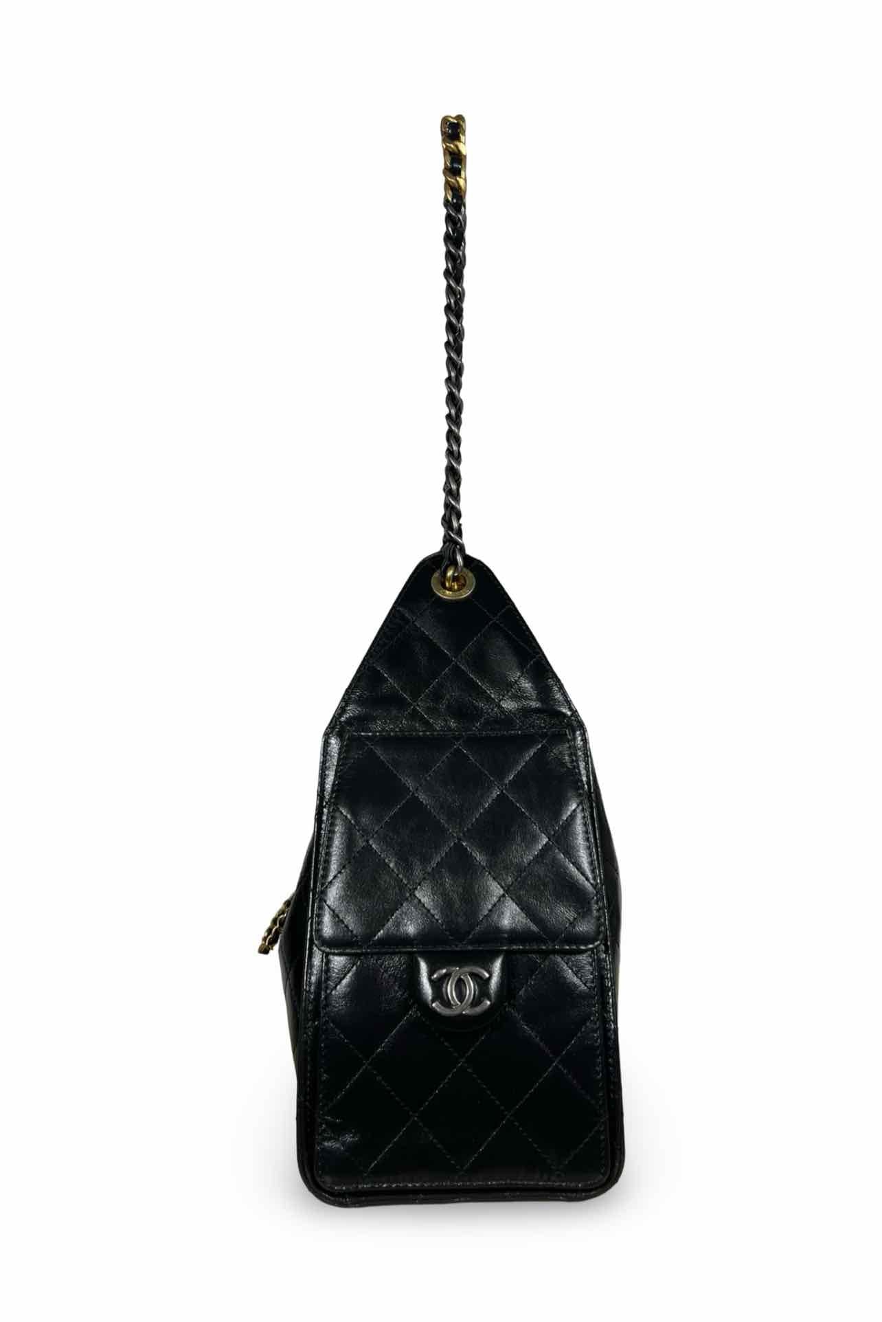 Chanel 25 Small Hobo - Image 2