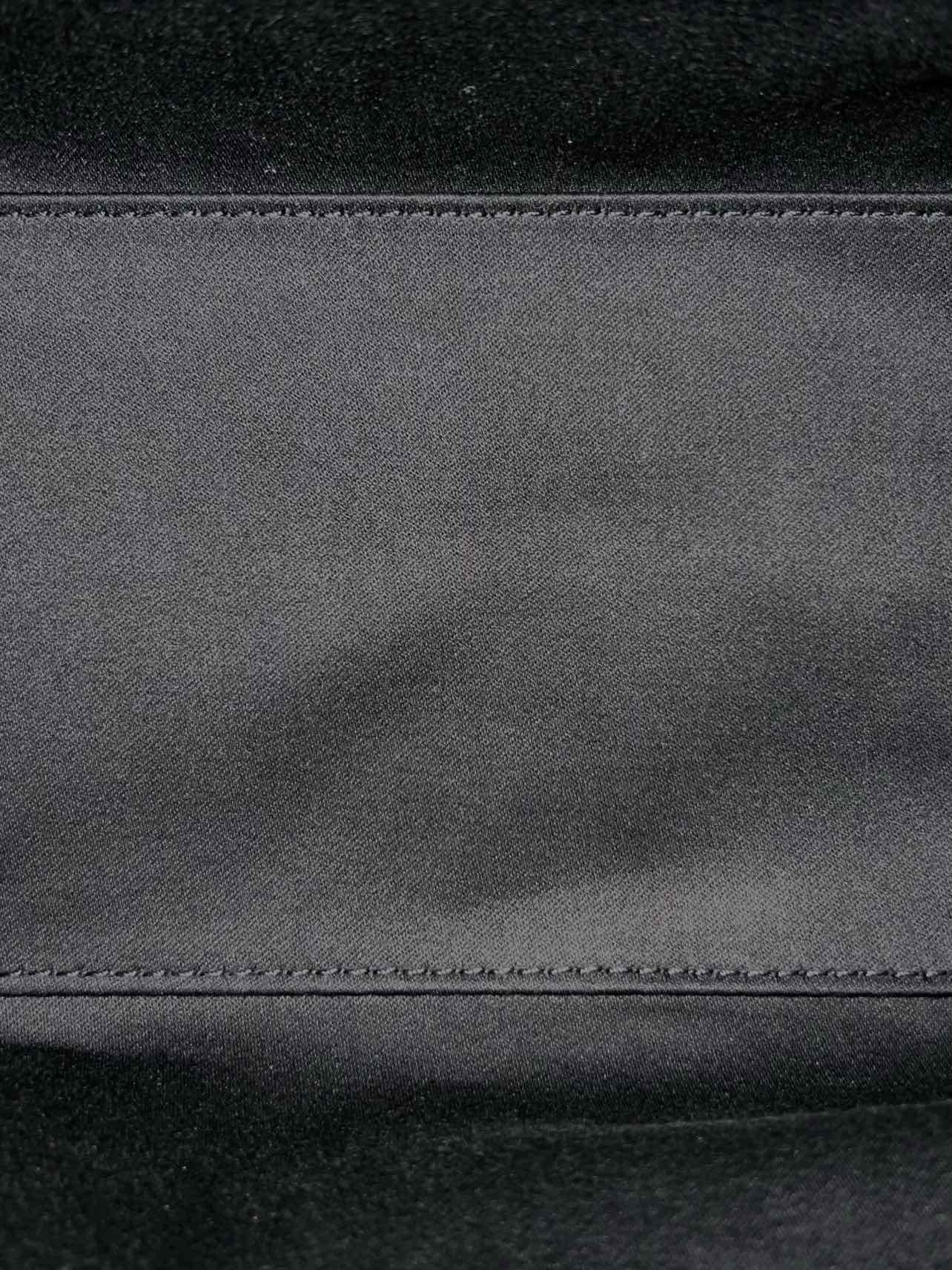 Chanel 25 Small Hobo - Image 7
