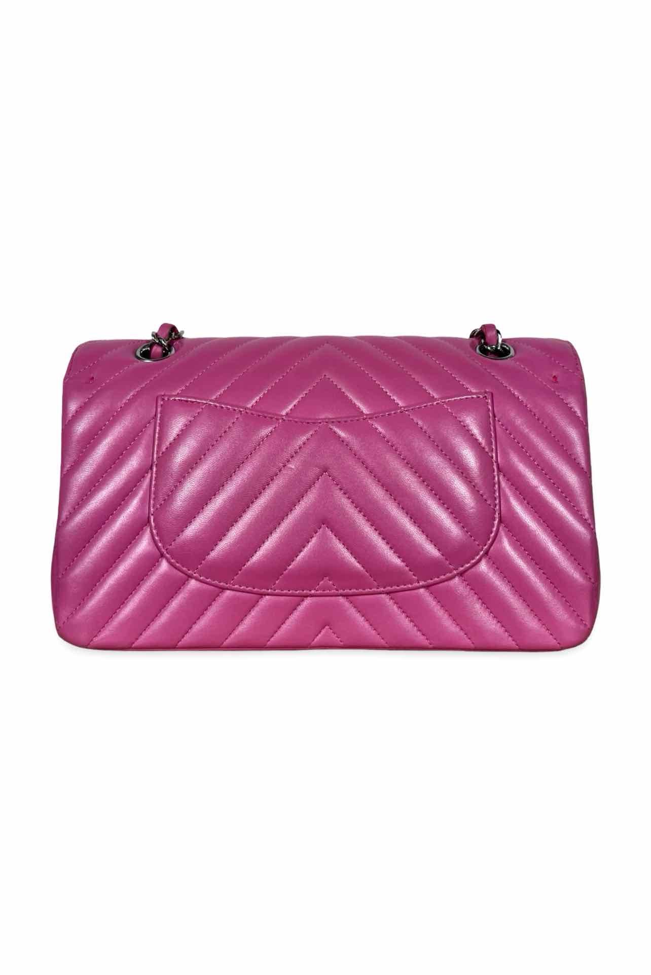 Chanel Calfskin Chevron Quilted Medium Double Flap - Image 3