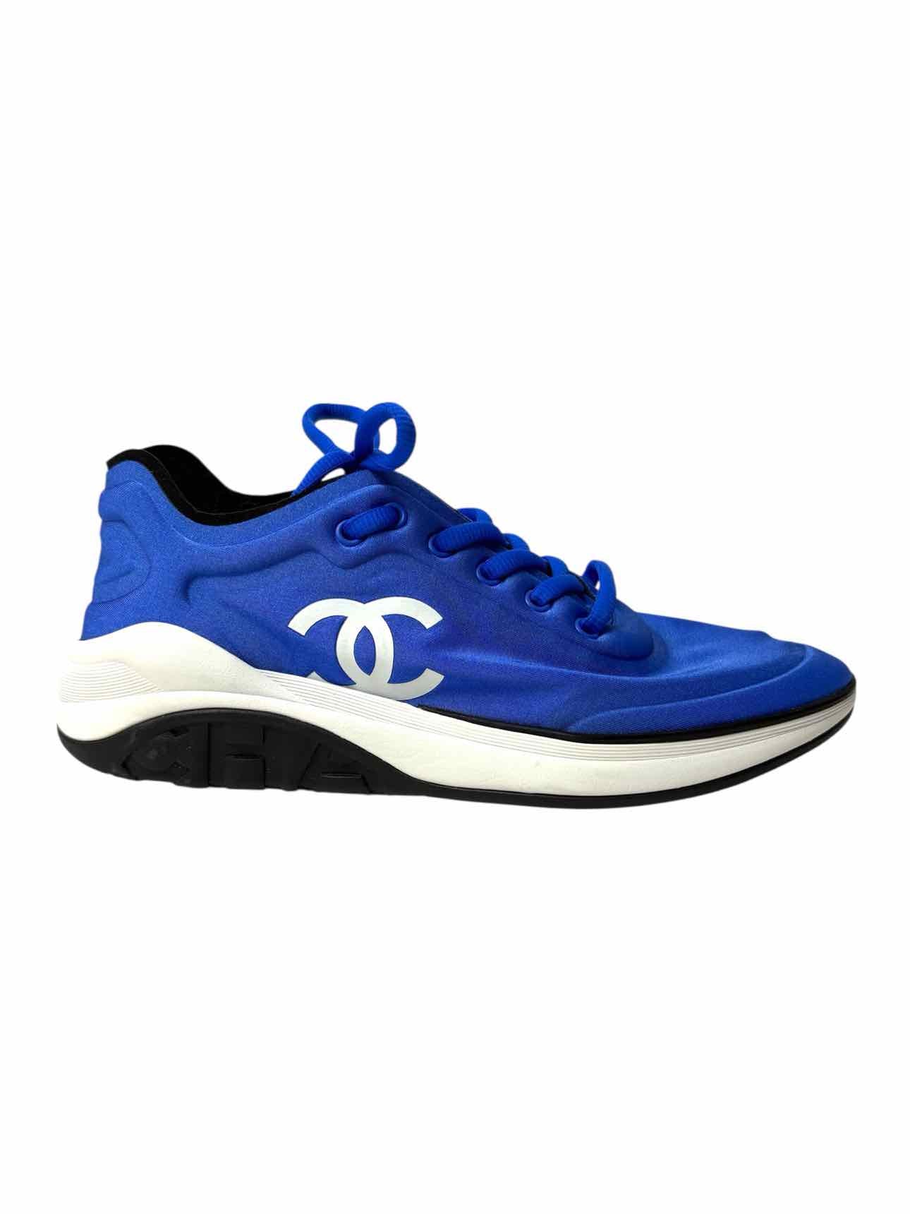 Chanel Lycra Logo Size 39 Sneaker