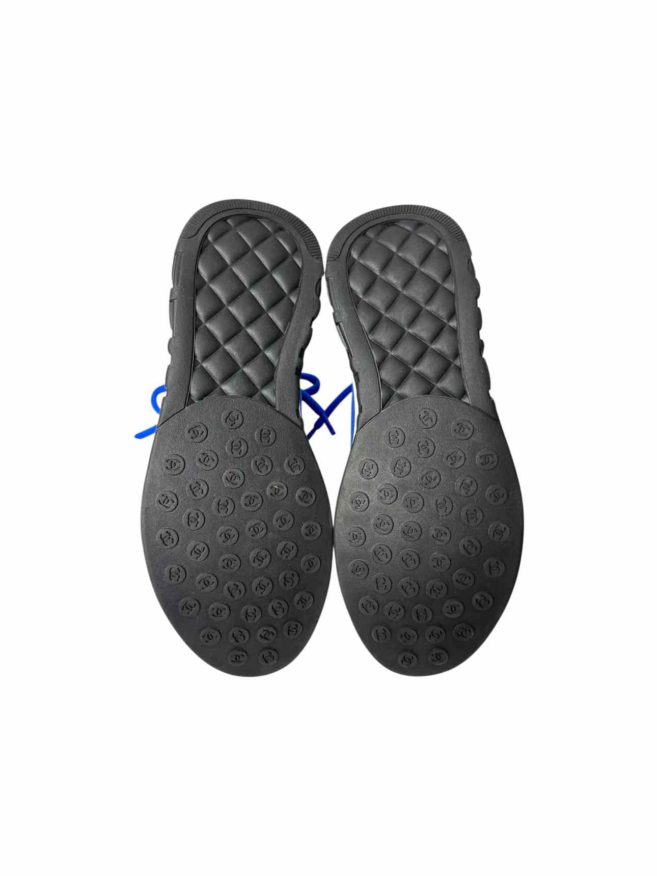 Chanel Lycra Logo Size 39 Sneaker - Image 5