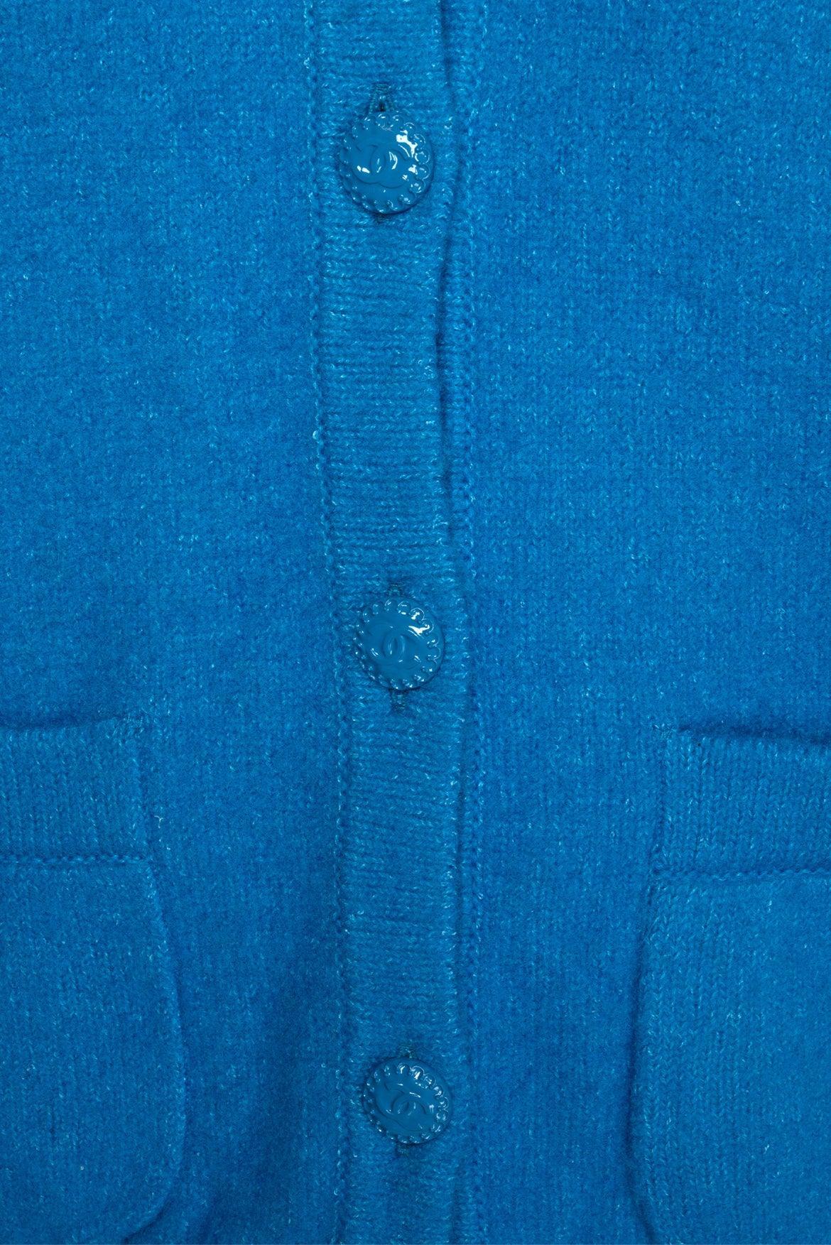 Chanel Size 36 2022 Wool, Silk & Cashmere Blend Cardigan - Image 3