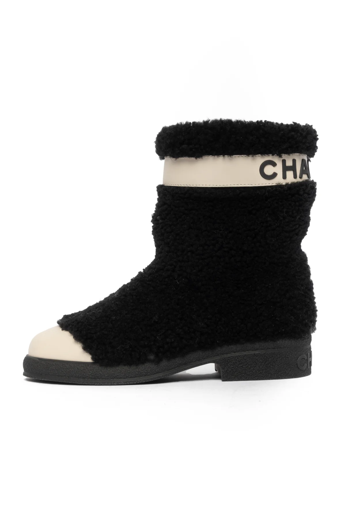 Chanel Size 36.5 Coco Neige Short Shearling Ankle Boots - Image 3