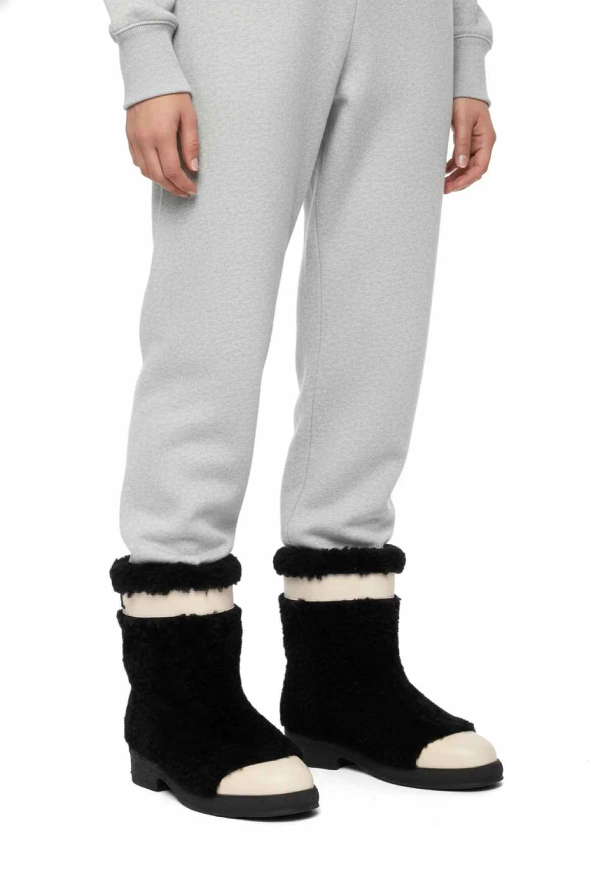 Chanel Size 36.5 Coco Neige Short Shearling Ankle Boots - Image 6