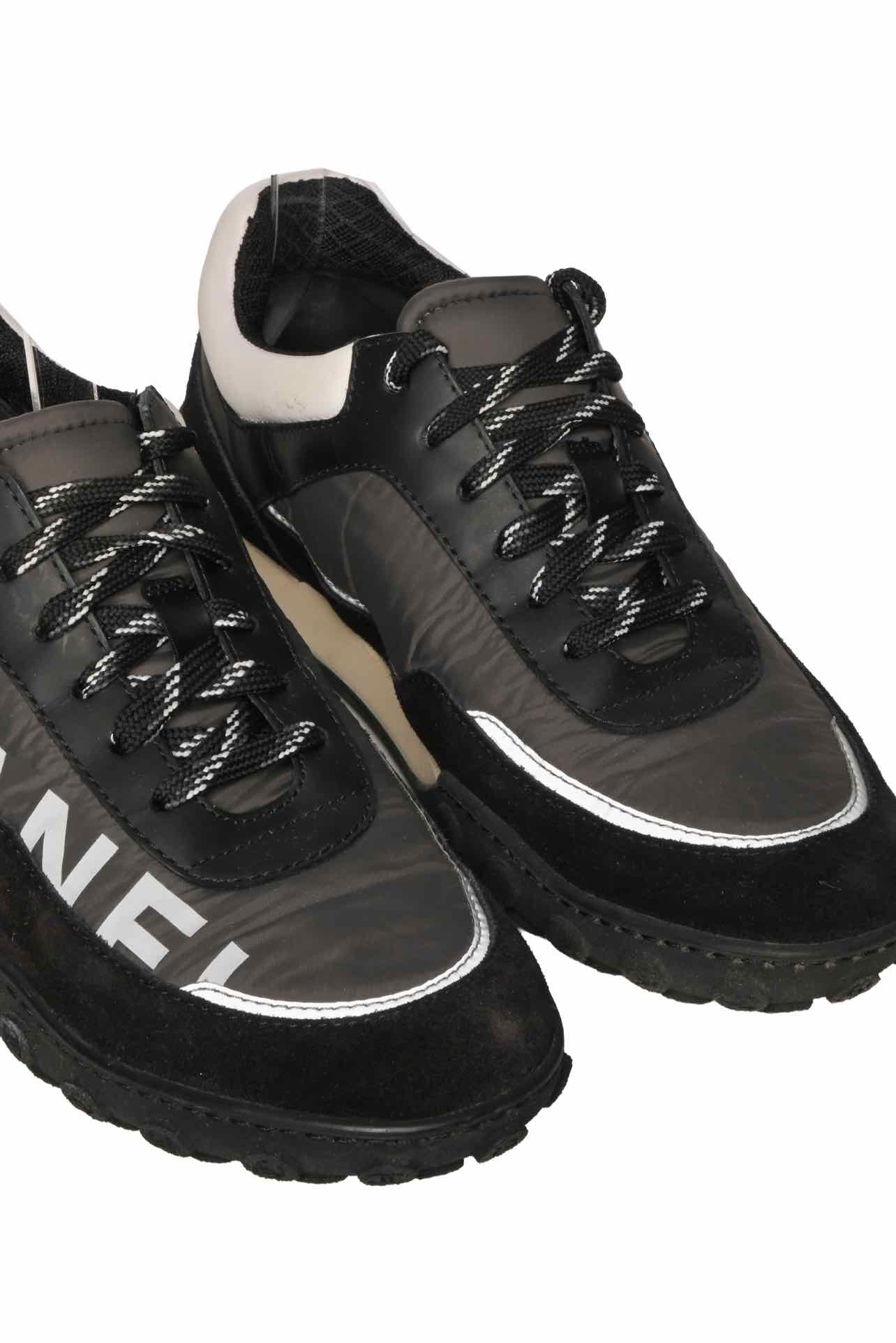 Chanel Size 36.5 Fabric Logo Sneaker - Image 4