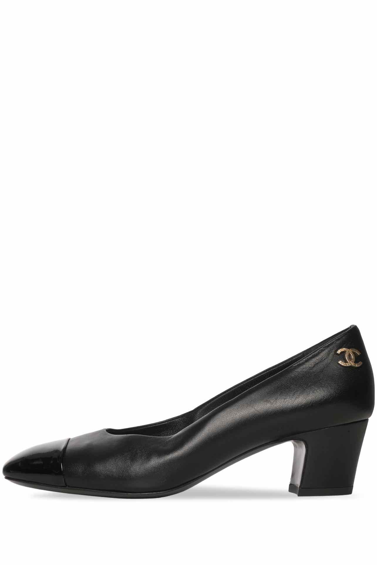 Chanel Size 36 Cap Toe Ballet Pumps - Image 3