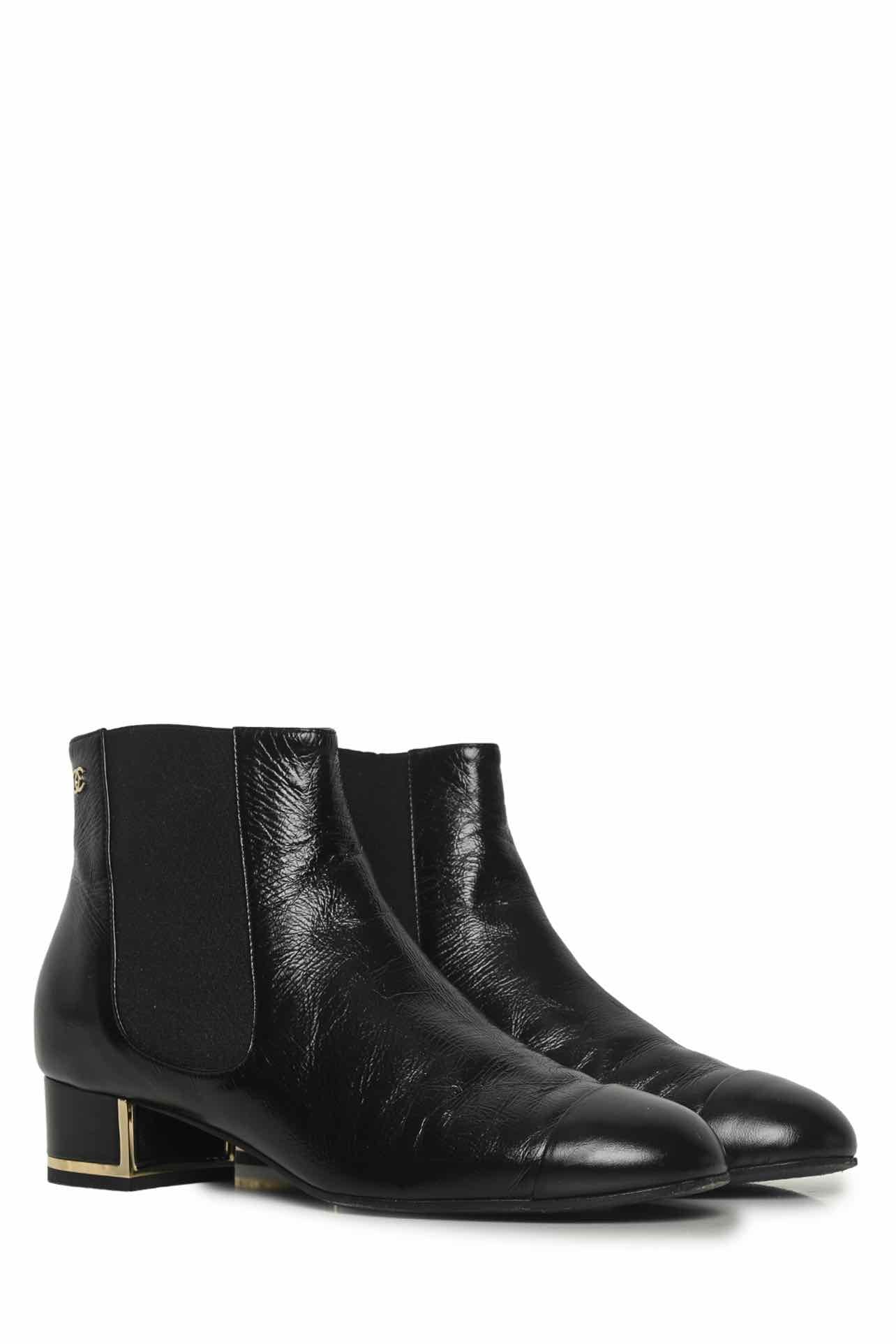 Chanel Size 36 Interlocking CC Soft Leather Chelsea Boots - Image 2