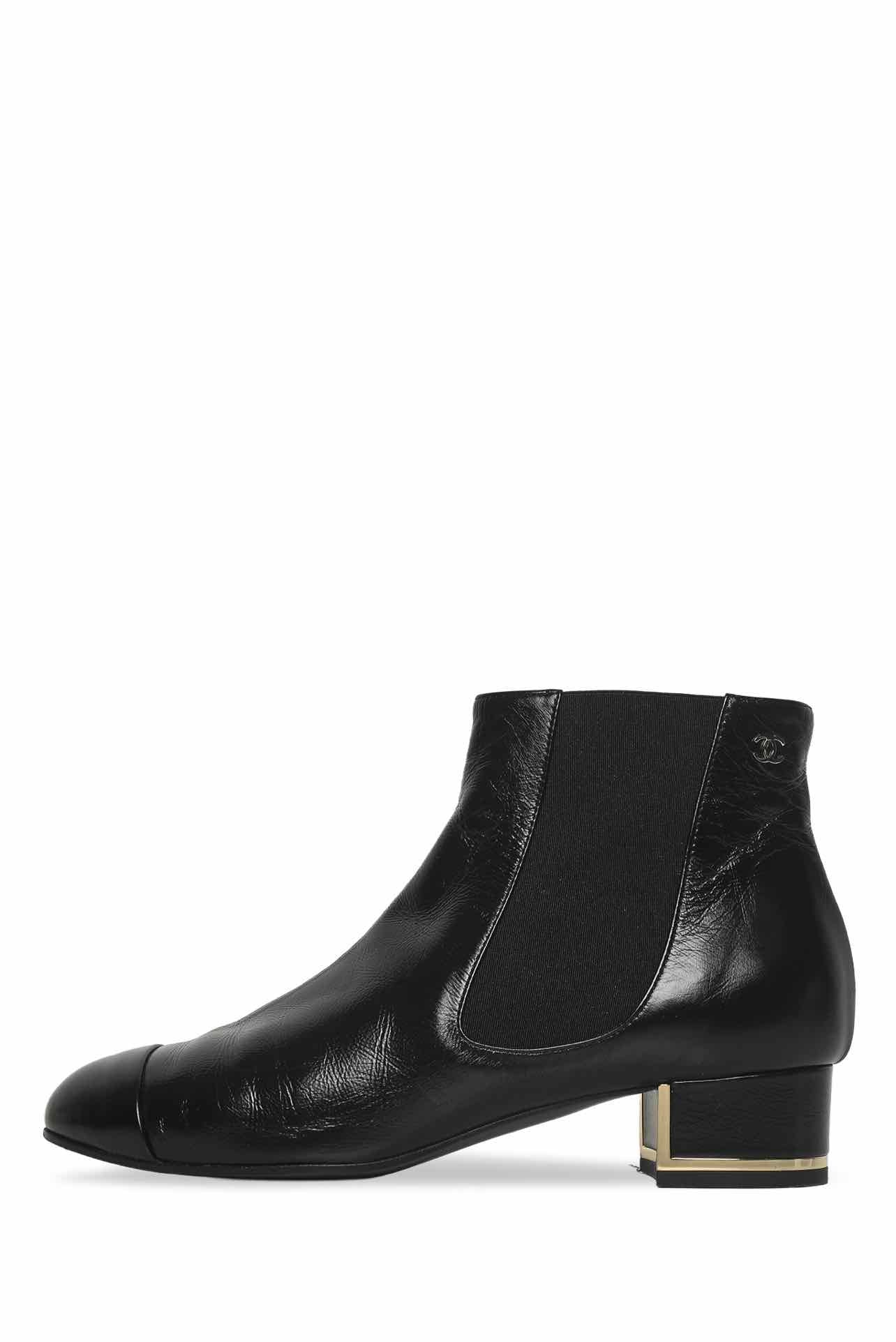 Chanel Size 36 Interlocking CC Soft Leather Chelsea Boots - Image 3