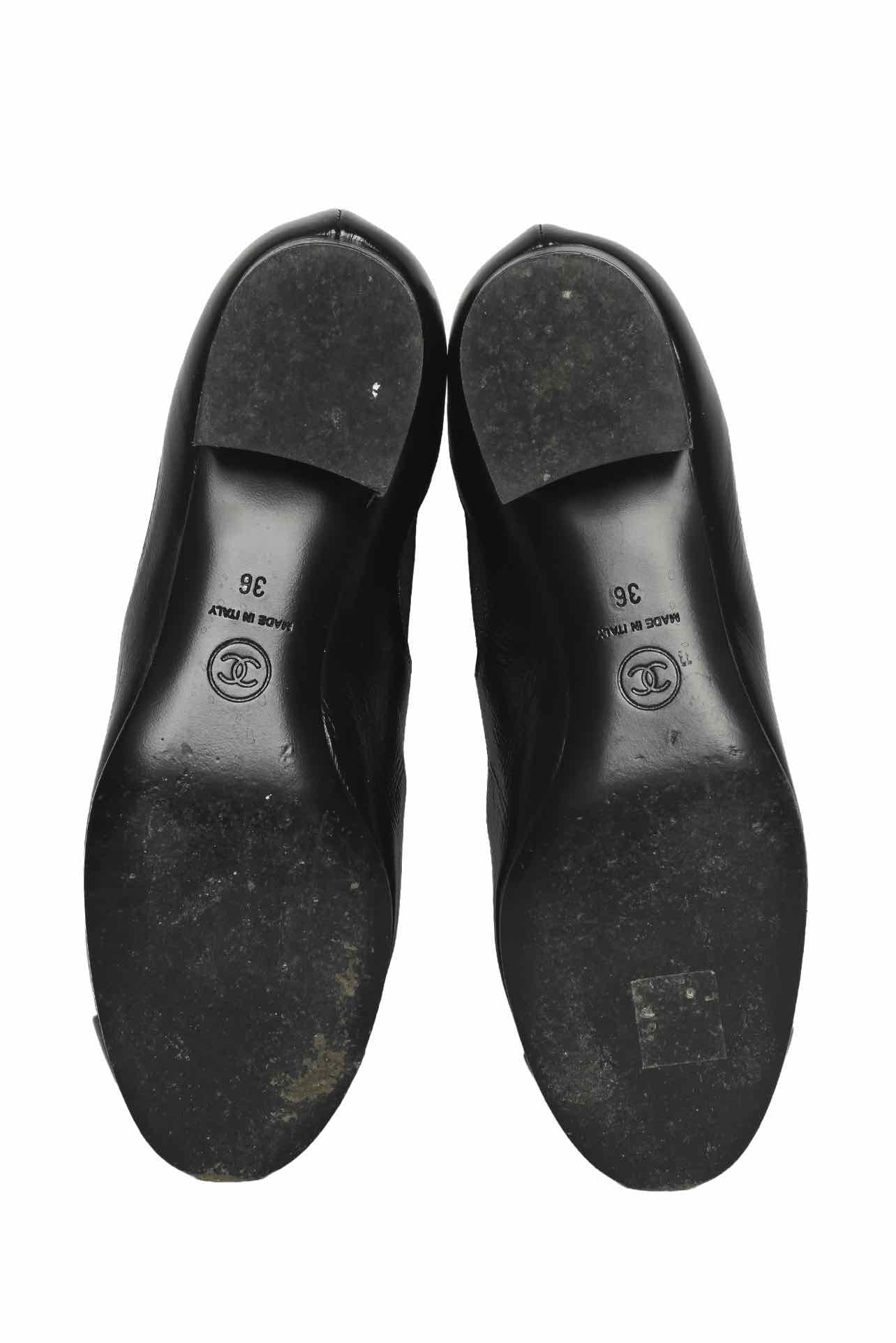 Chanel Size 36 Interlocking CC Soft Leather Chelsea Boots - Image 5