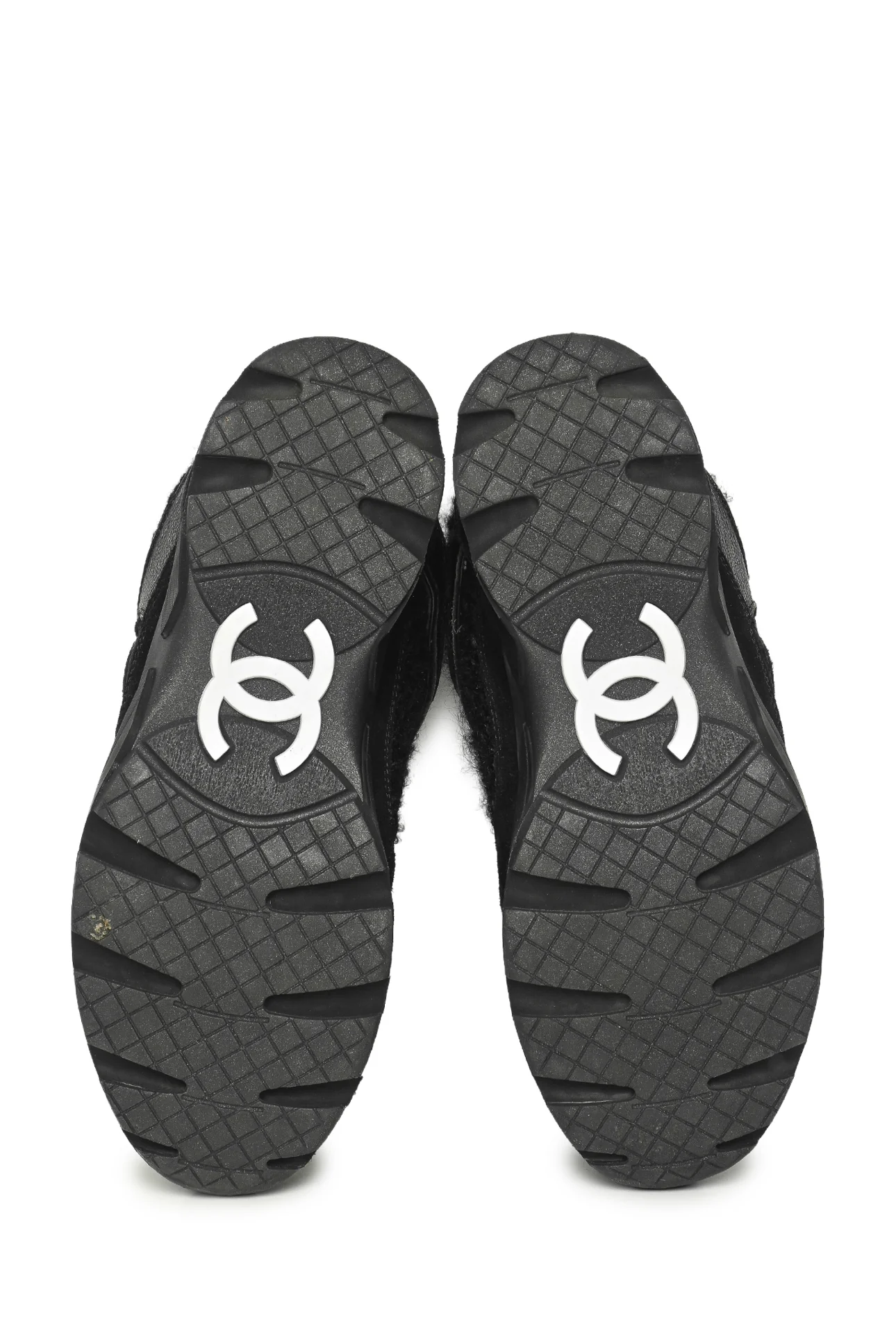 Chanel Size 36 Tweed, Suede & Leather CC Sneaker - Image 5