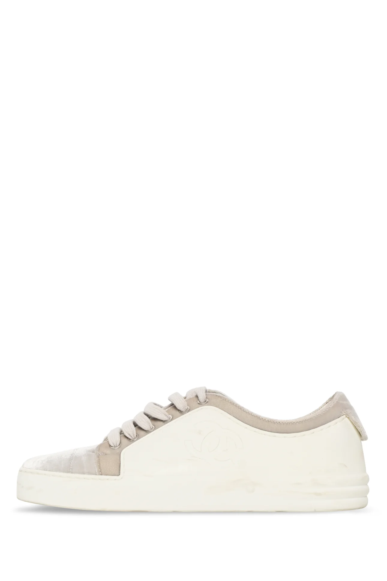 Chanel Size 37.5 CC Logo Velvet & Rubber Low Top Sneaker - Image 3