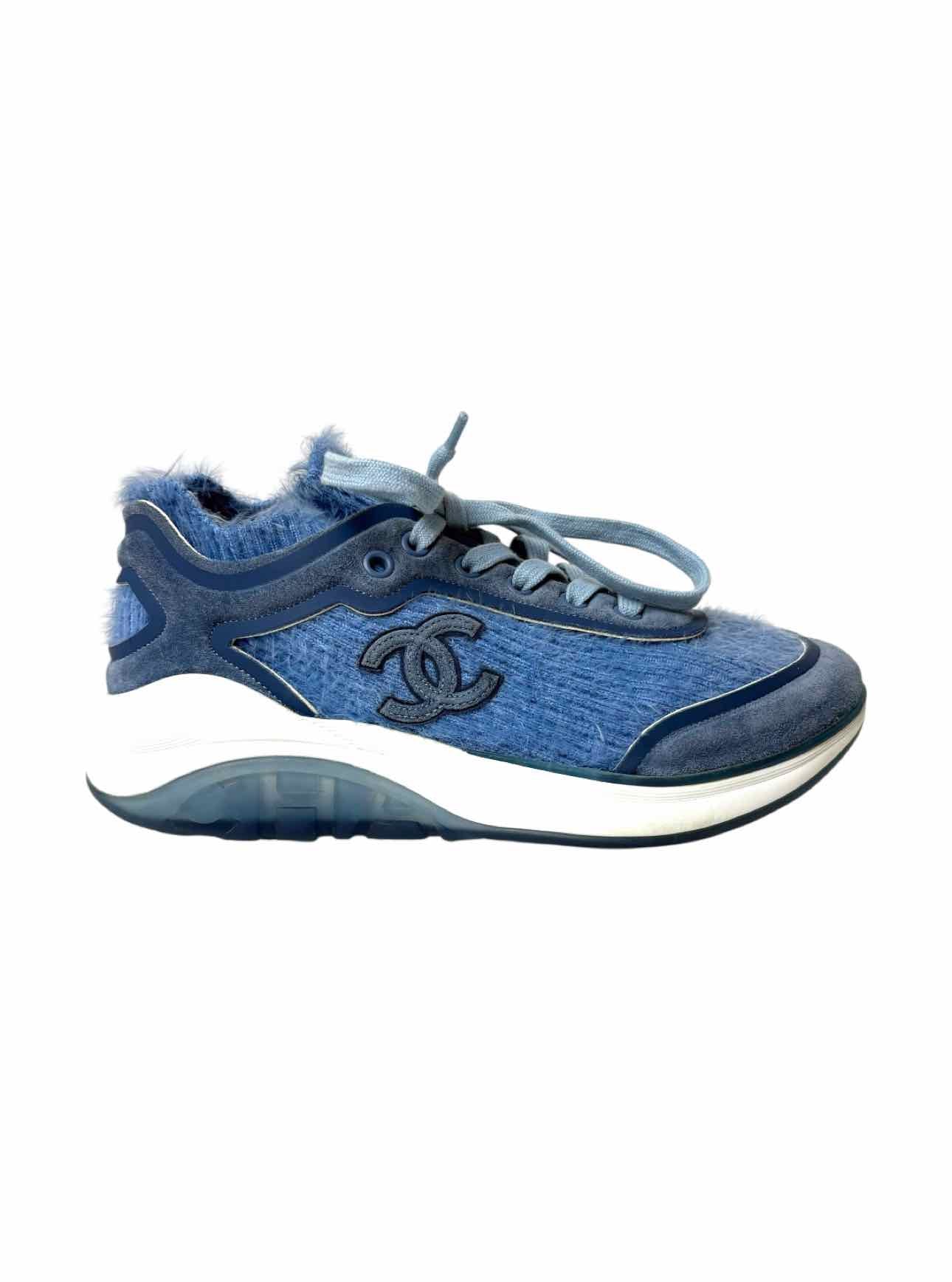 Chanel Size 37.5 Interlocking CC Logo Fabric & Suede Sneaker