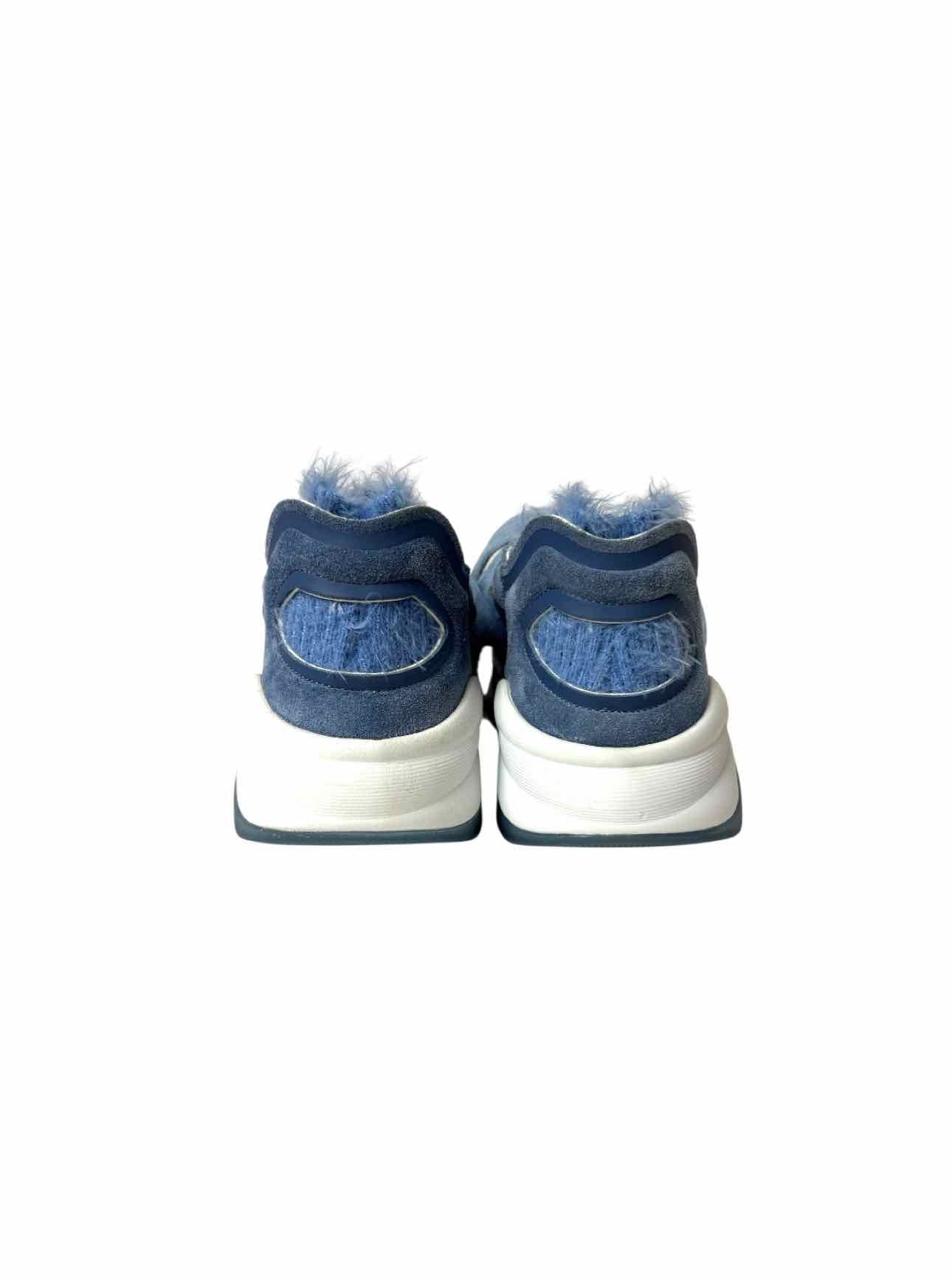 Chanel Size 37.5 Interlocking CC Logo Fabric & Suede Sneaker - Image 4