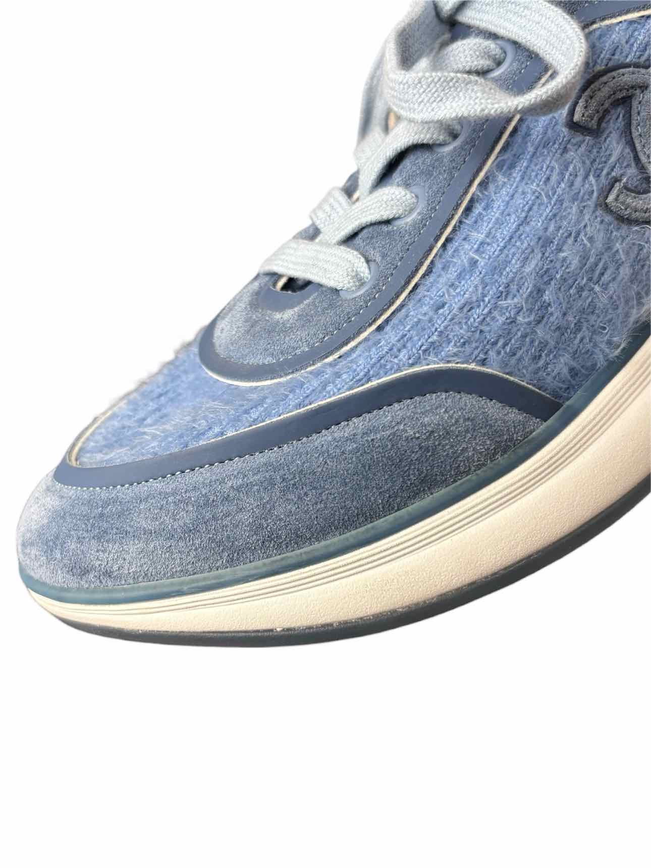 Chanel Size 37.5 Interlocking CC Logo Fabric & Suede Sneaker - Image 8
