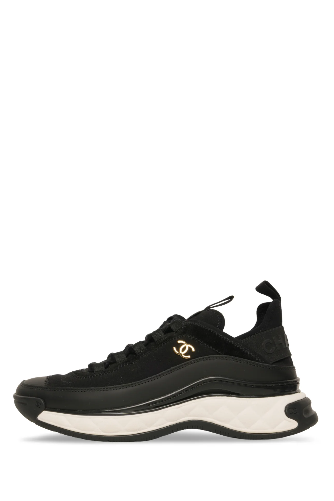 Chanel Size 37.5 Velvet Calfskin Mixed Fibers CC Sneaker - Image 3