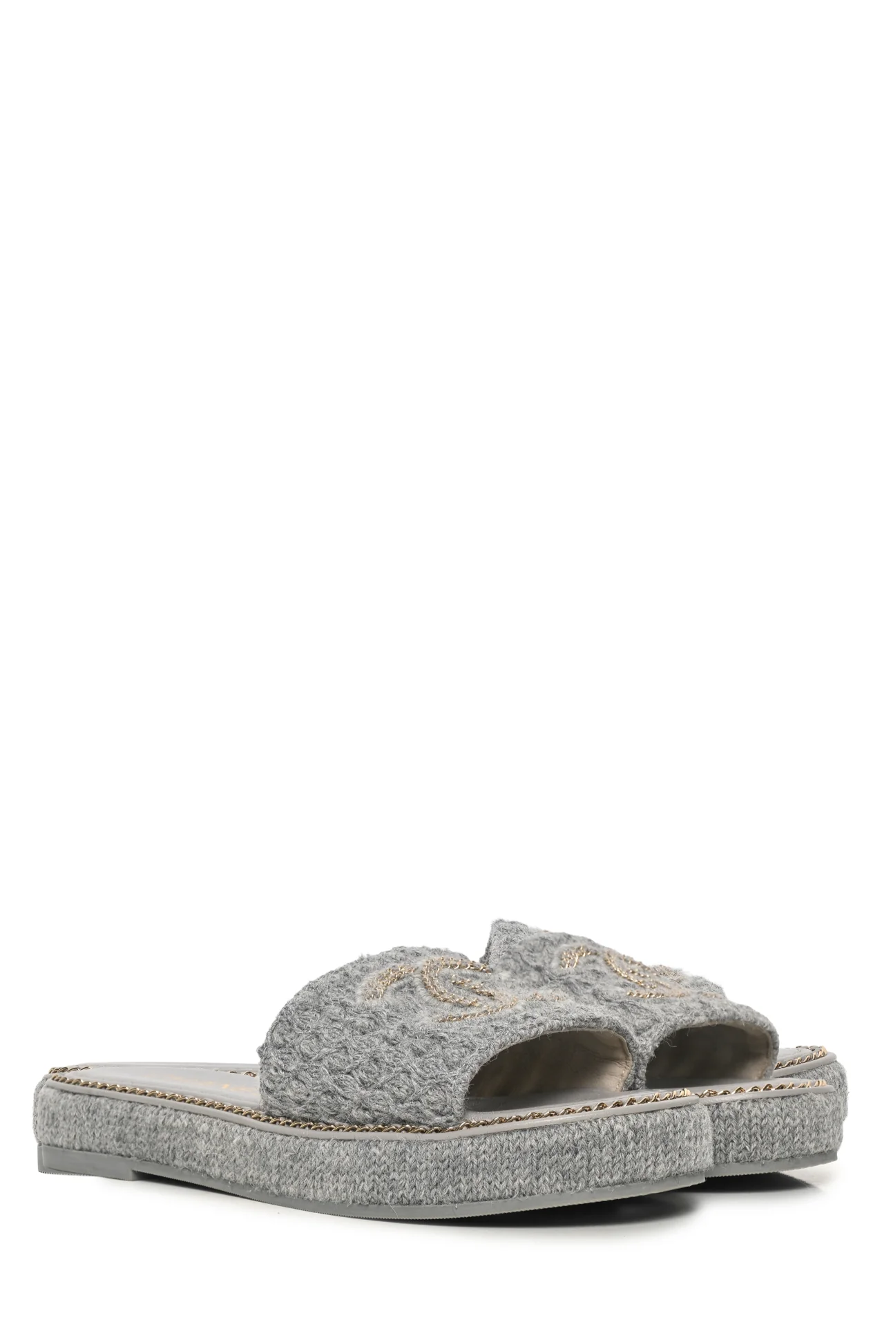 Chanel Size 37 Chain CC Slide Sandals - Image 2