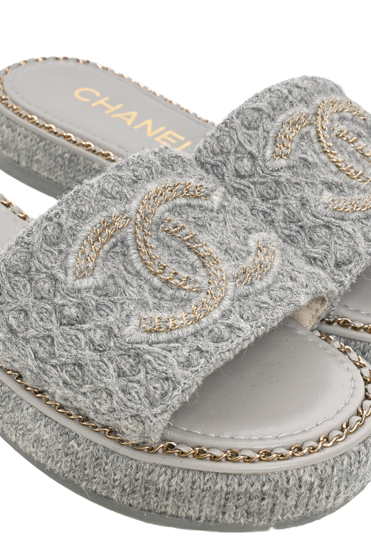 Chanel Size 37 Chain CC Slide Sandals - Image 5