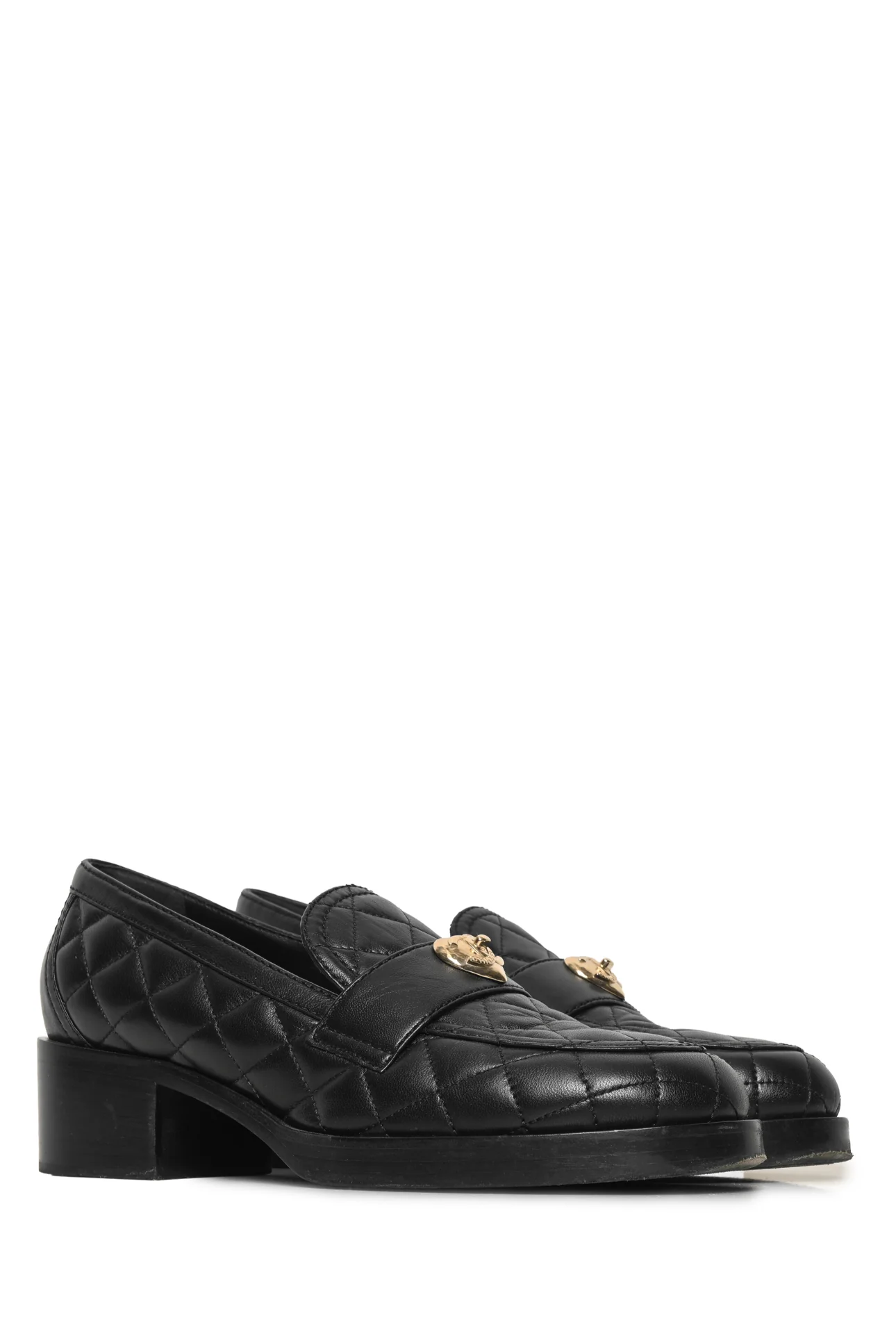 Chanel Size 38.5 Lambskin Quilted CC Heart Loafers - Image 2